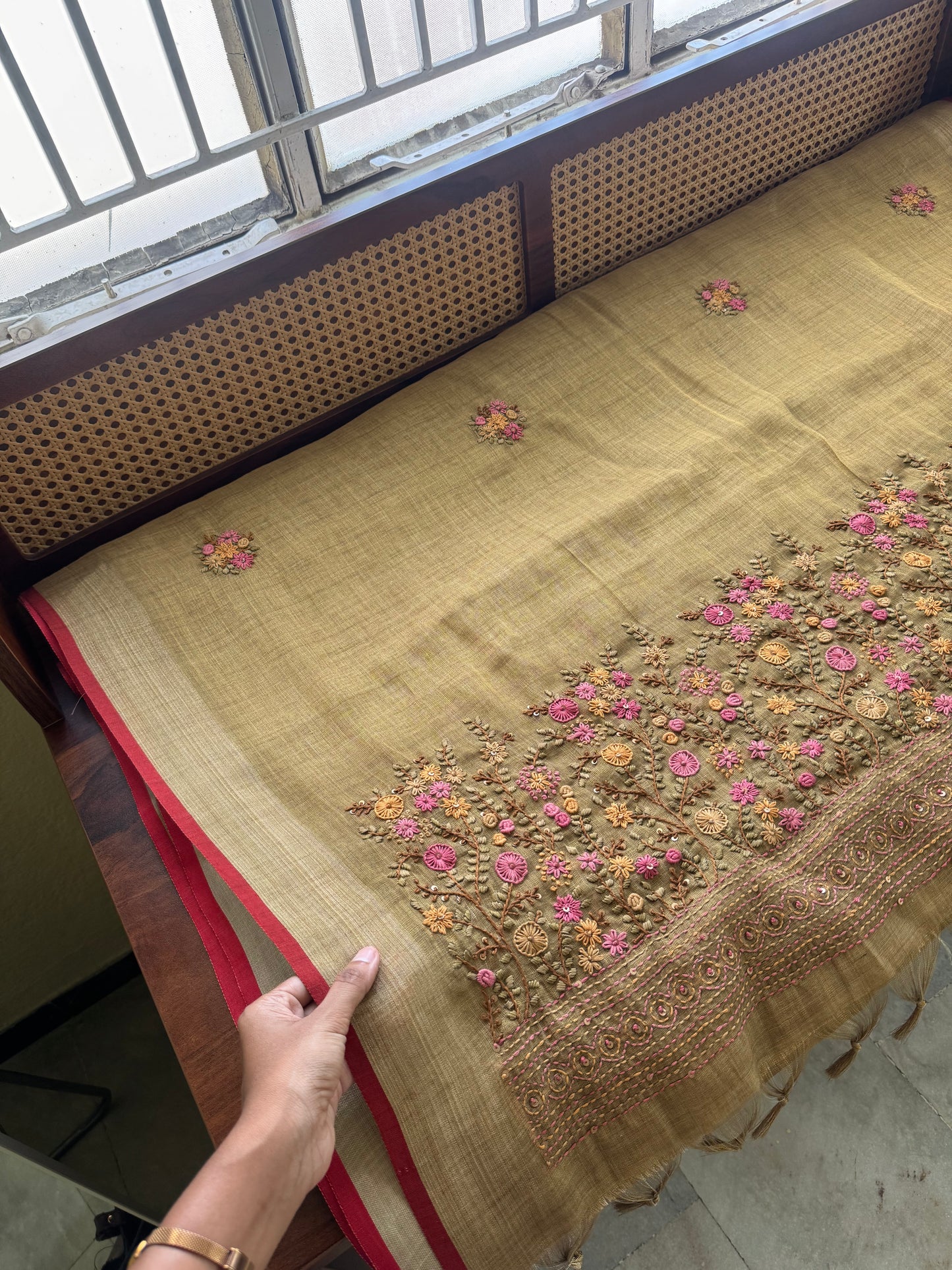 Premium Tissue Linen Sarees - Henna Green