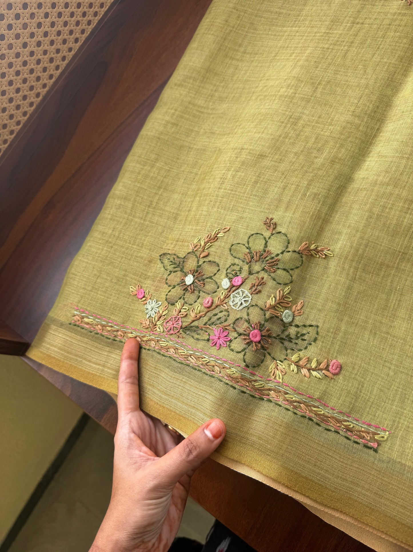 Premium Tissue Linen Sarees with heavy blouse - Green