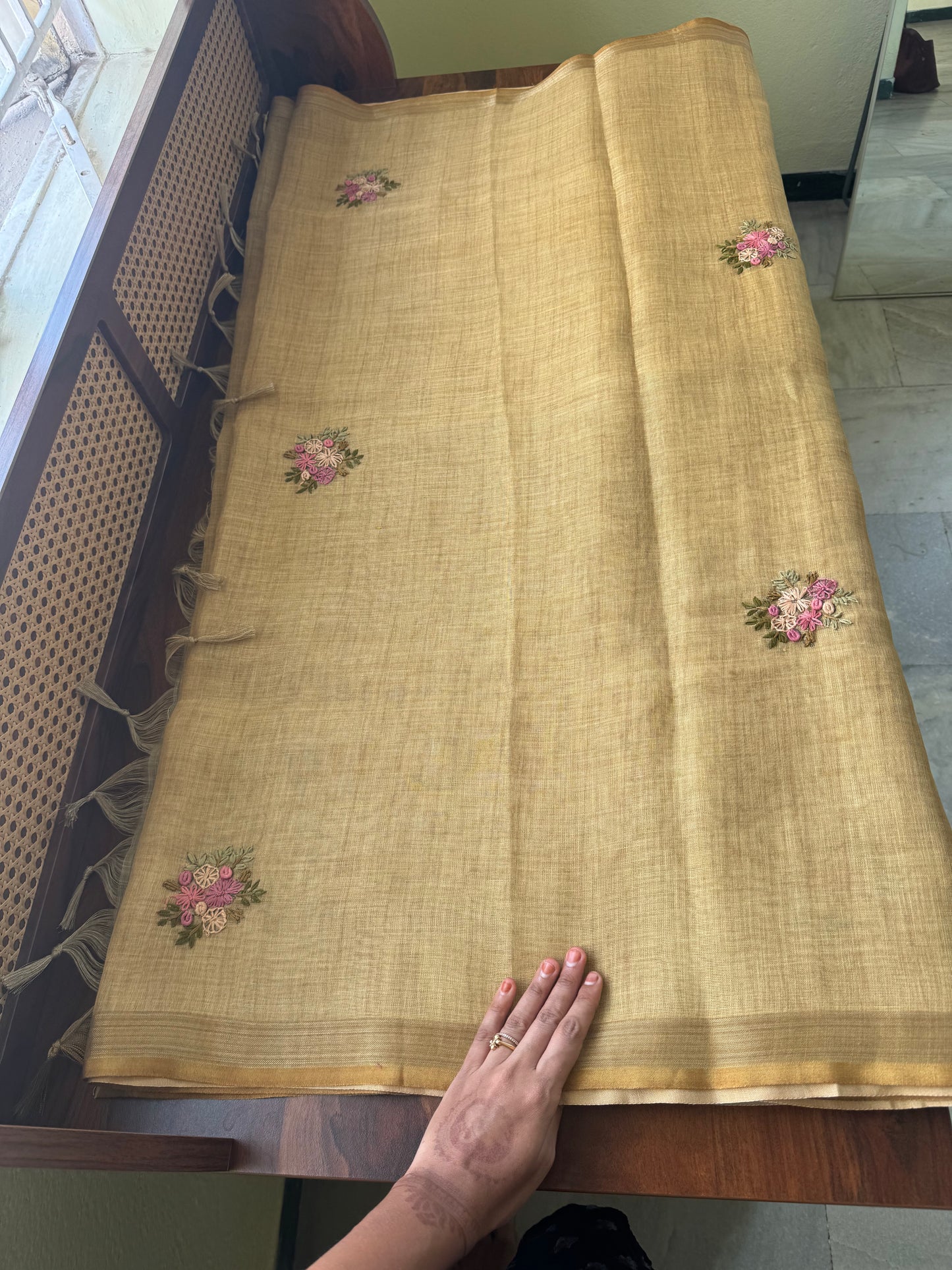 Premium Tissue Linen Sarees with heavy blouse - Henna Green