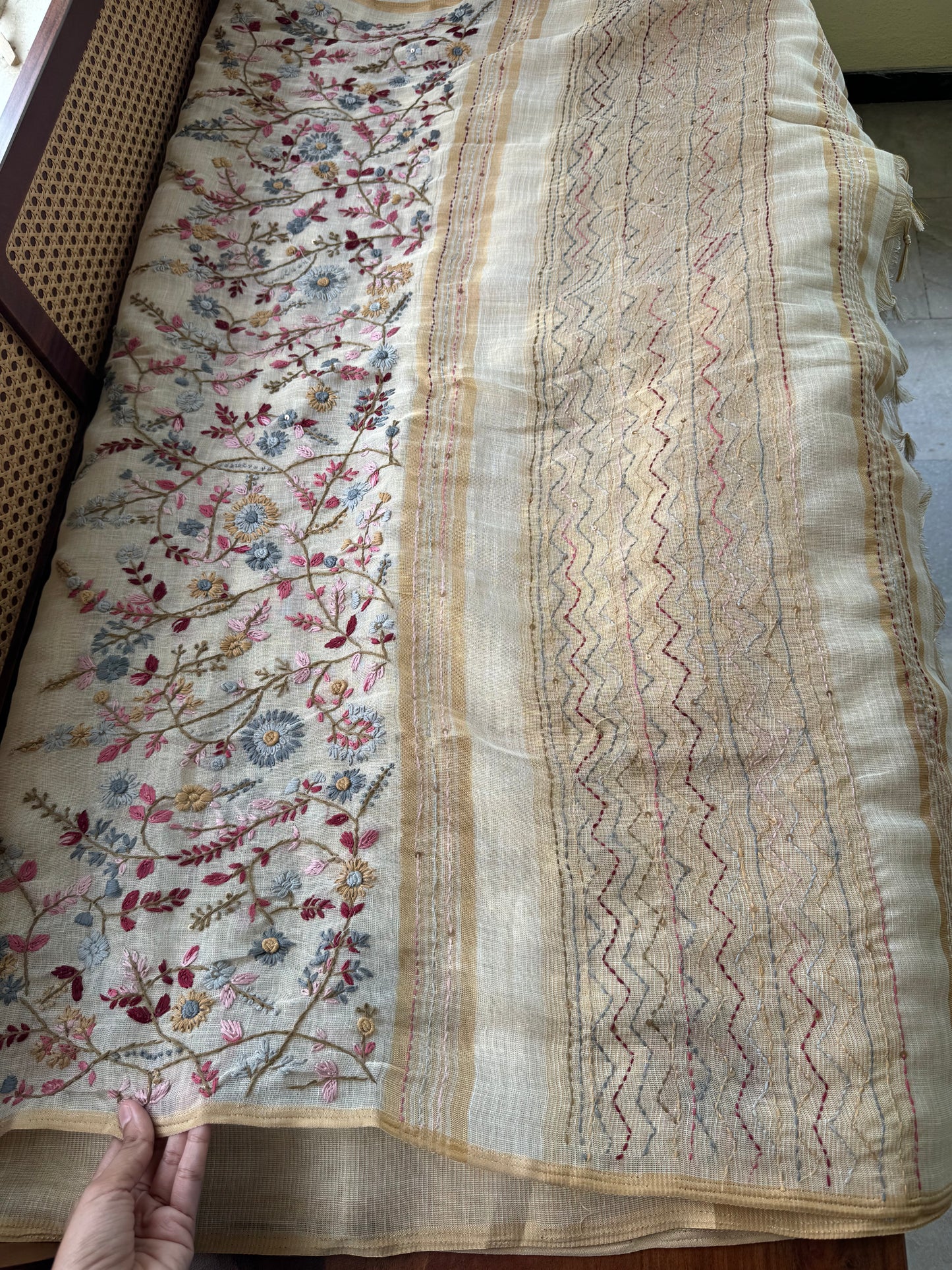 Premium Tissue Linen Sarees - Beige & Pink