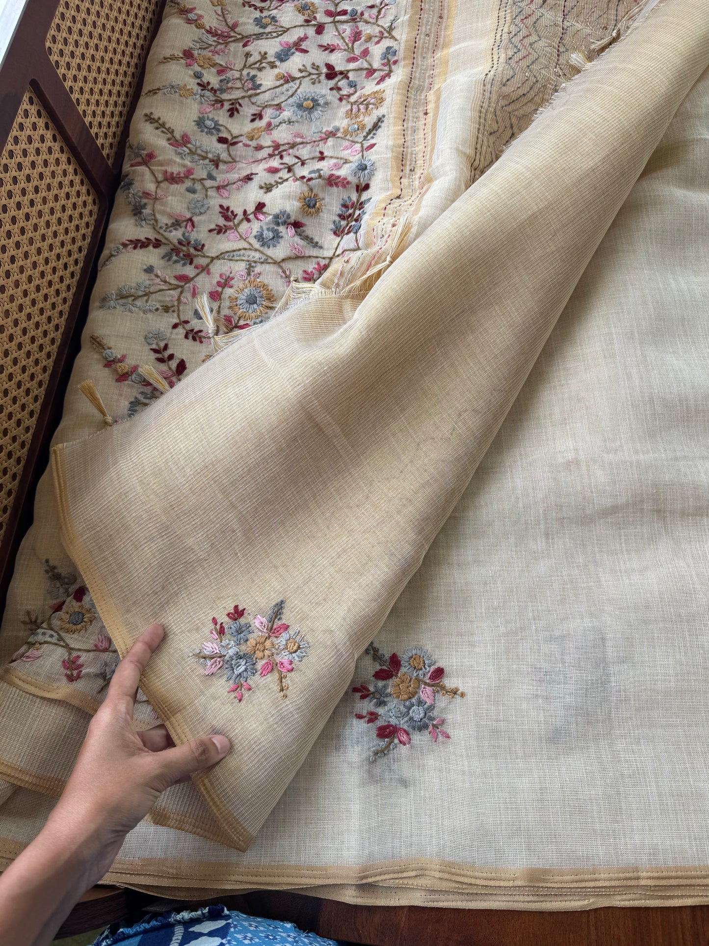 Premium Tissue Linen Sarees - Beige & Pink