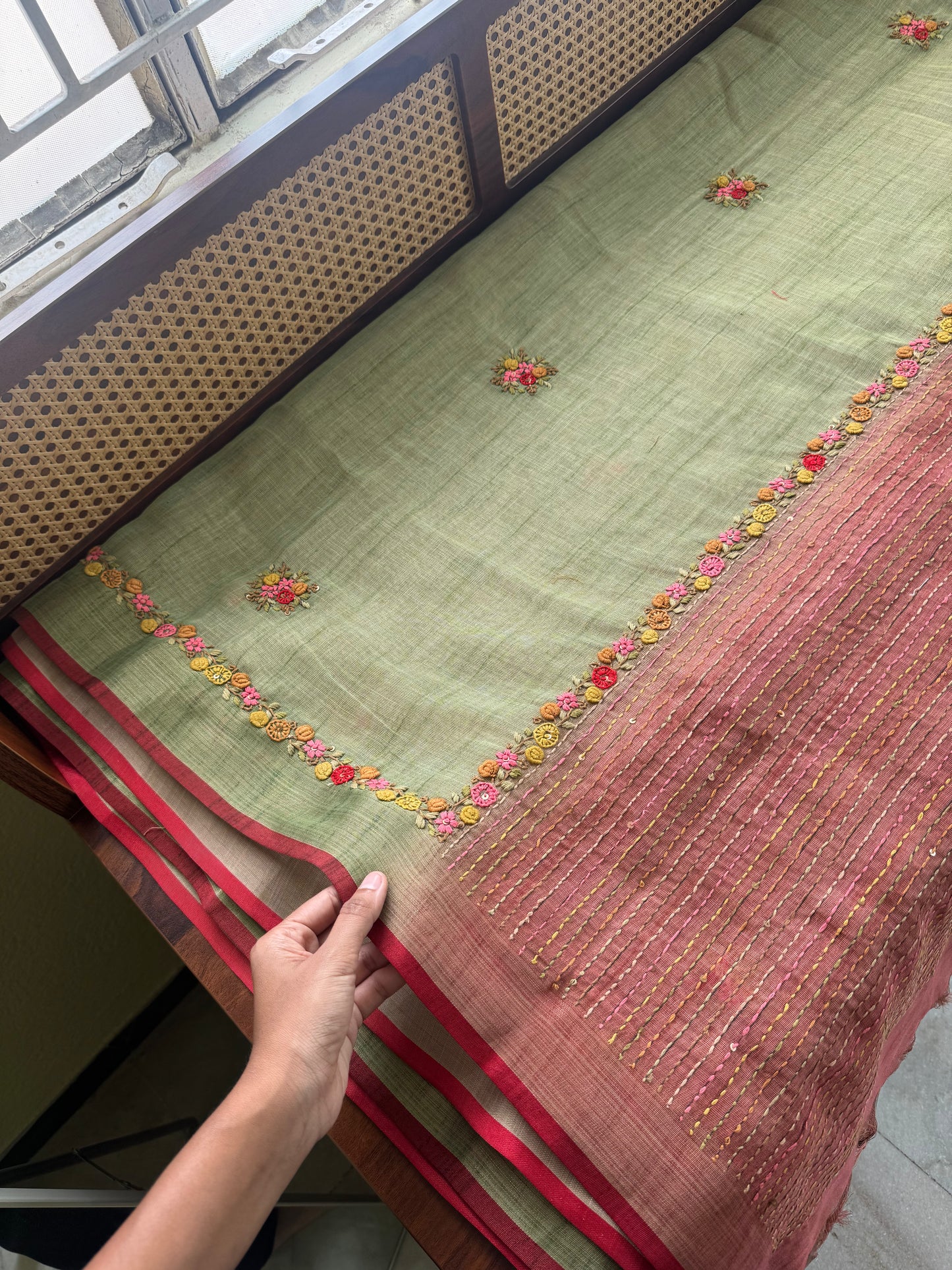 Premium Tissue Linen Sarees with borders - Green