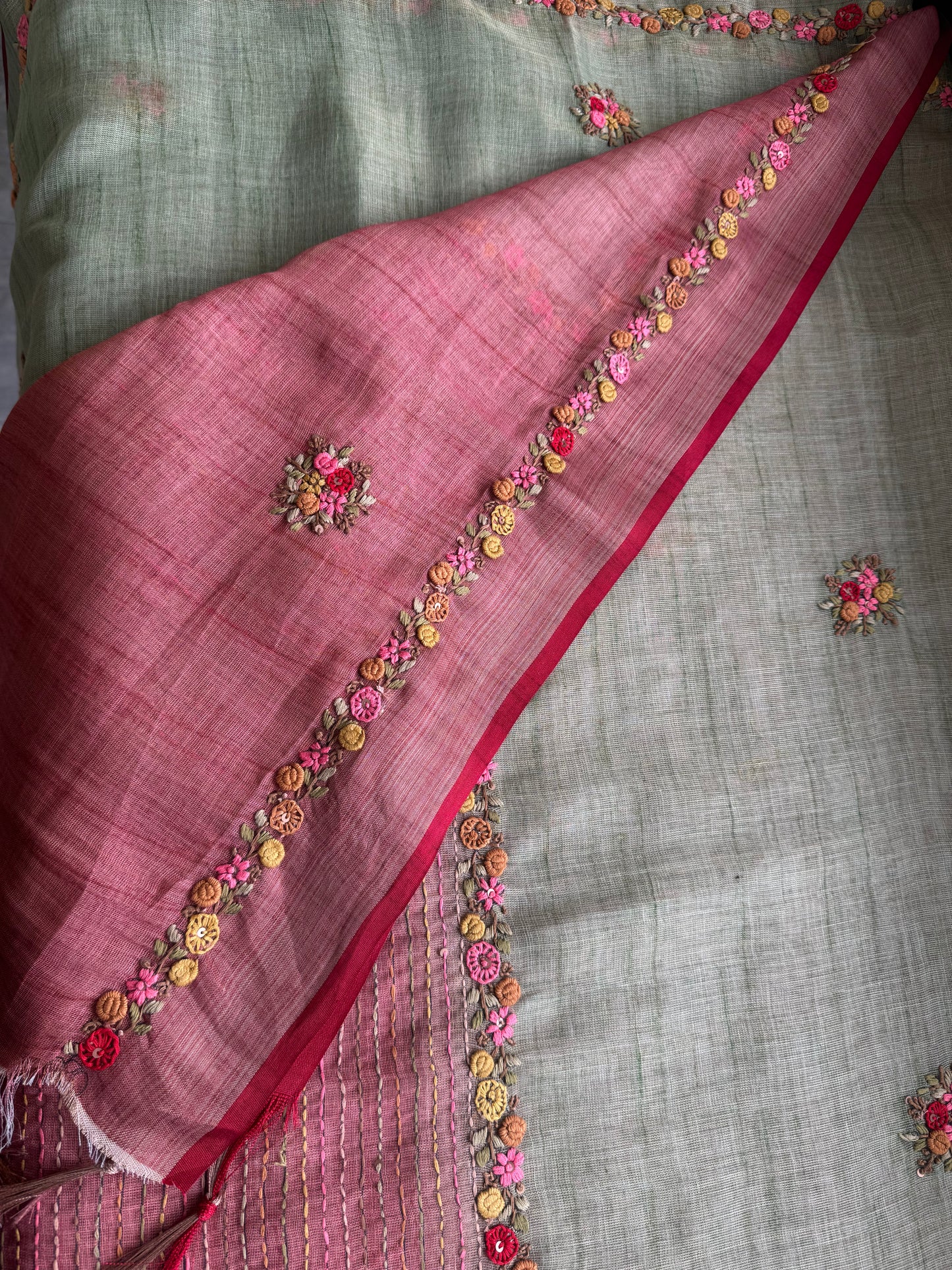 Premium Tissue Linen Sarees with borders - Green