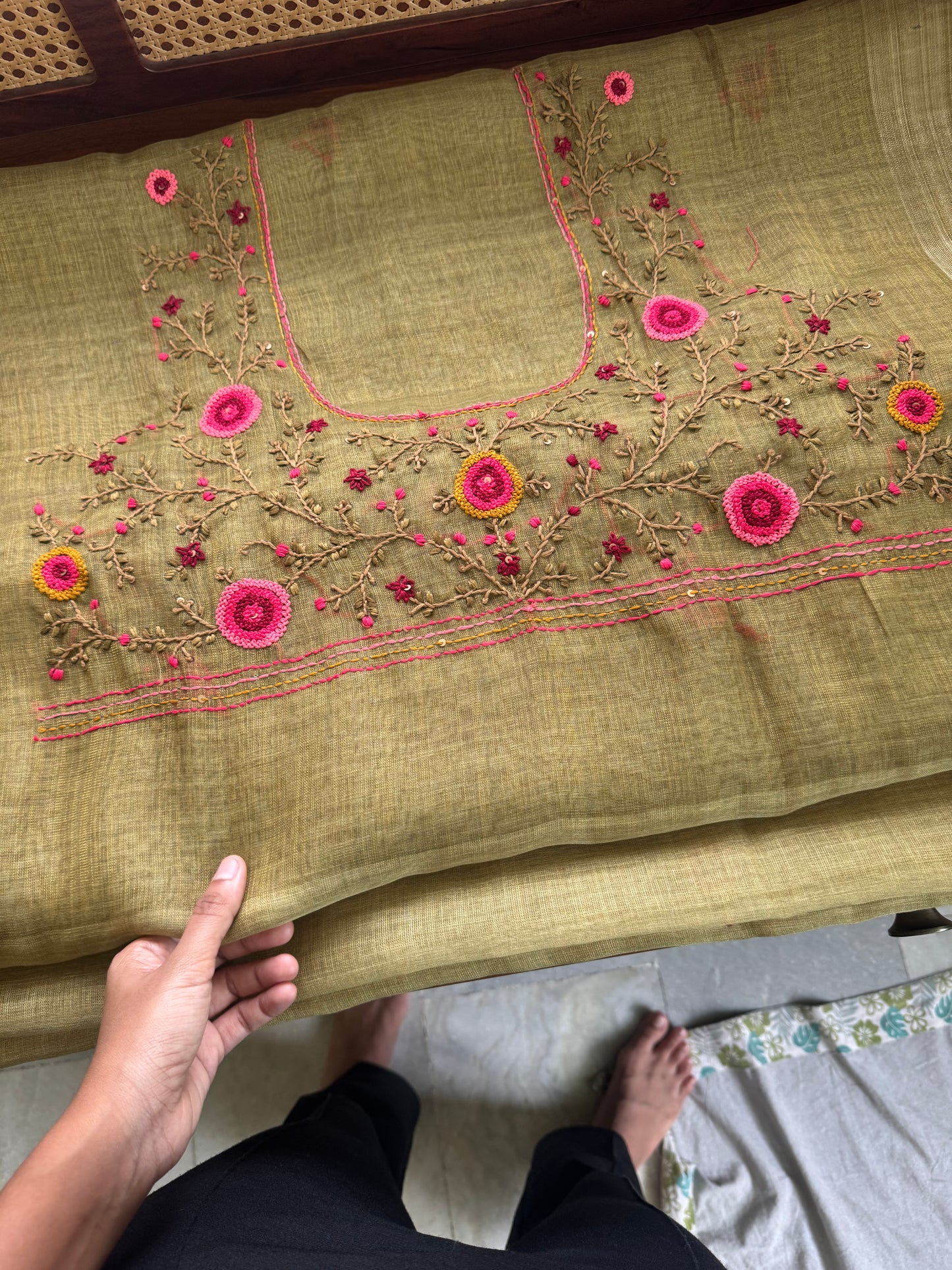 Premium Tissue Linen Sarees with heavy blouse - Green