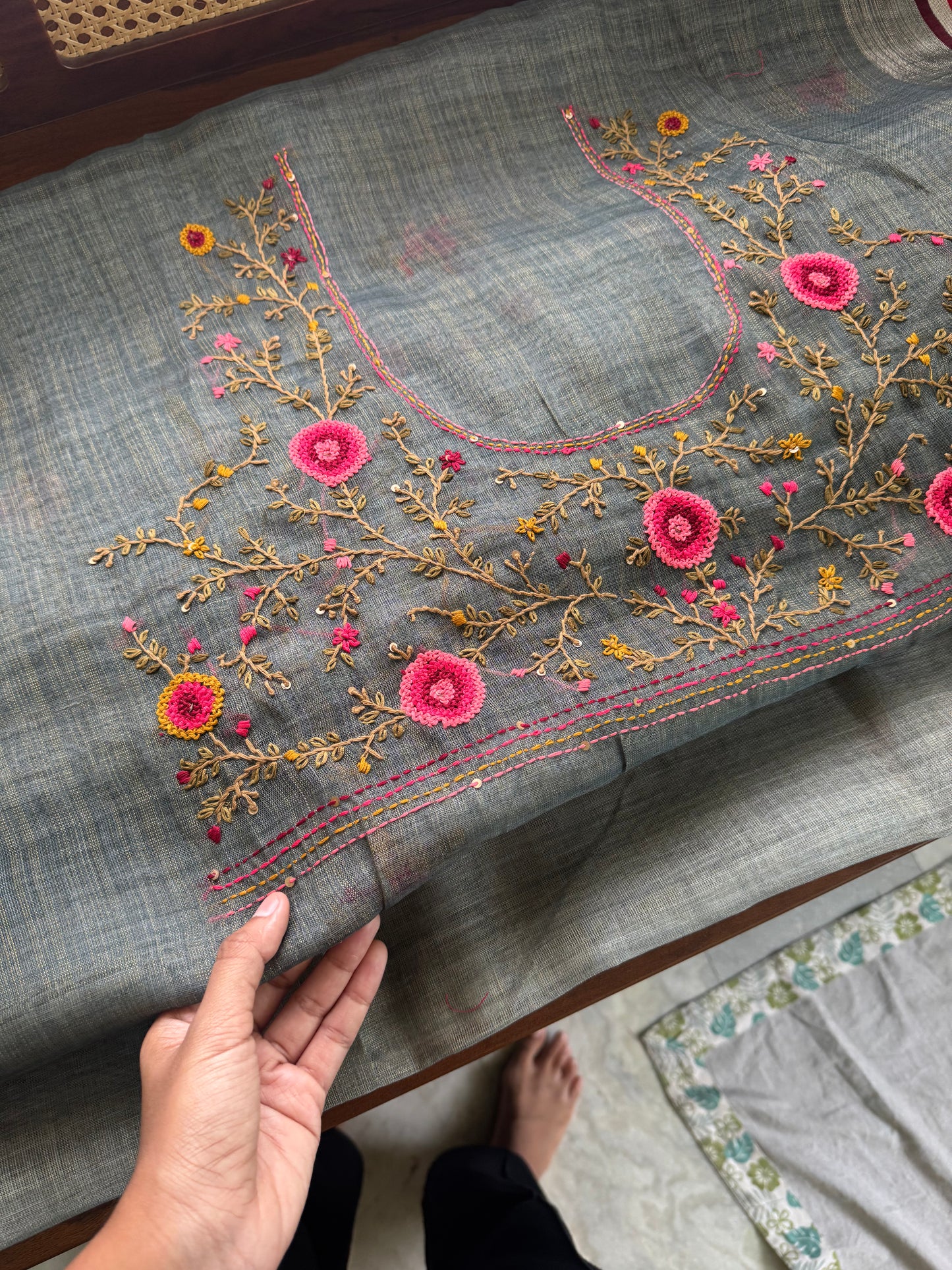 Premium Tissue Linen Sarees with heavy blouse - Grey