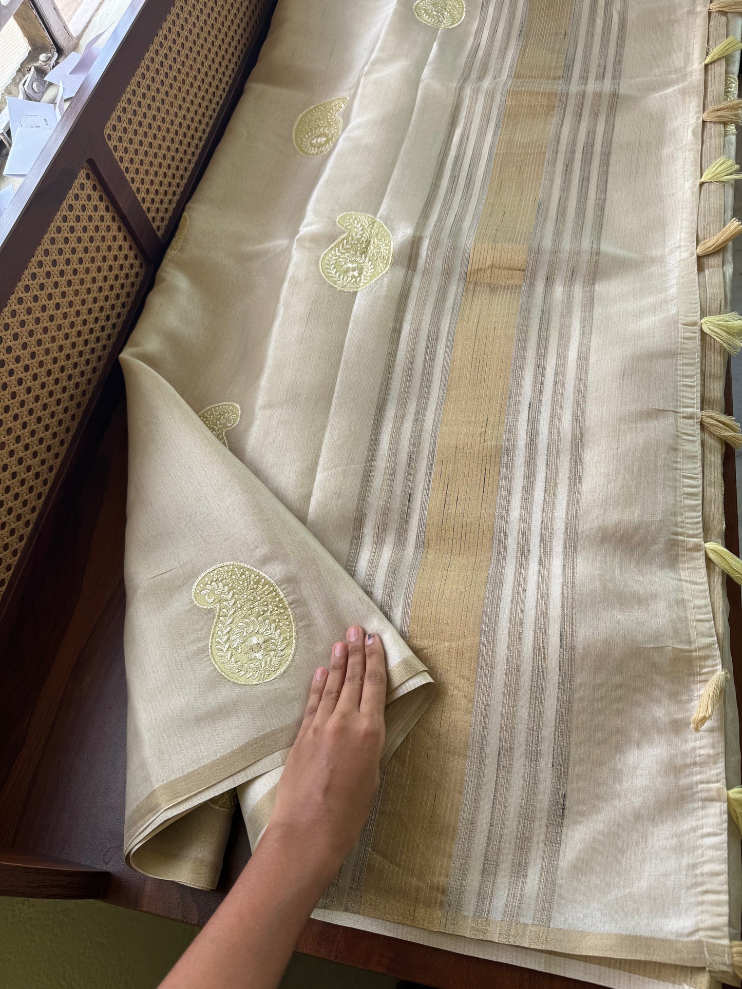 Mul Chanderi Tissue Saree - Cream & Golden