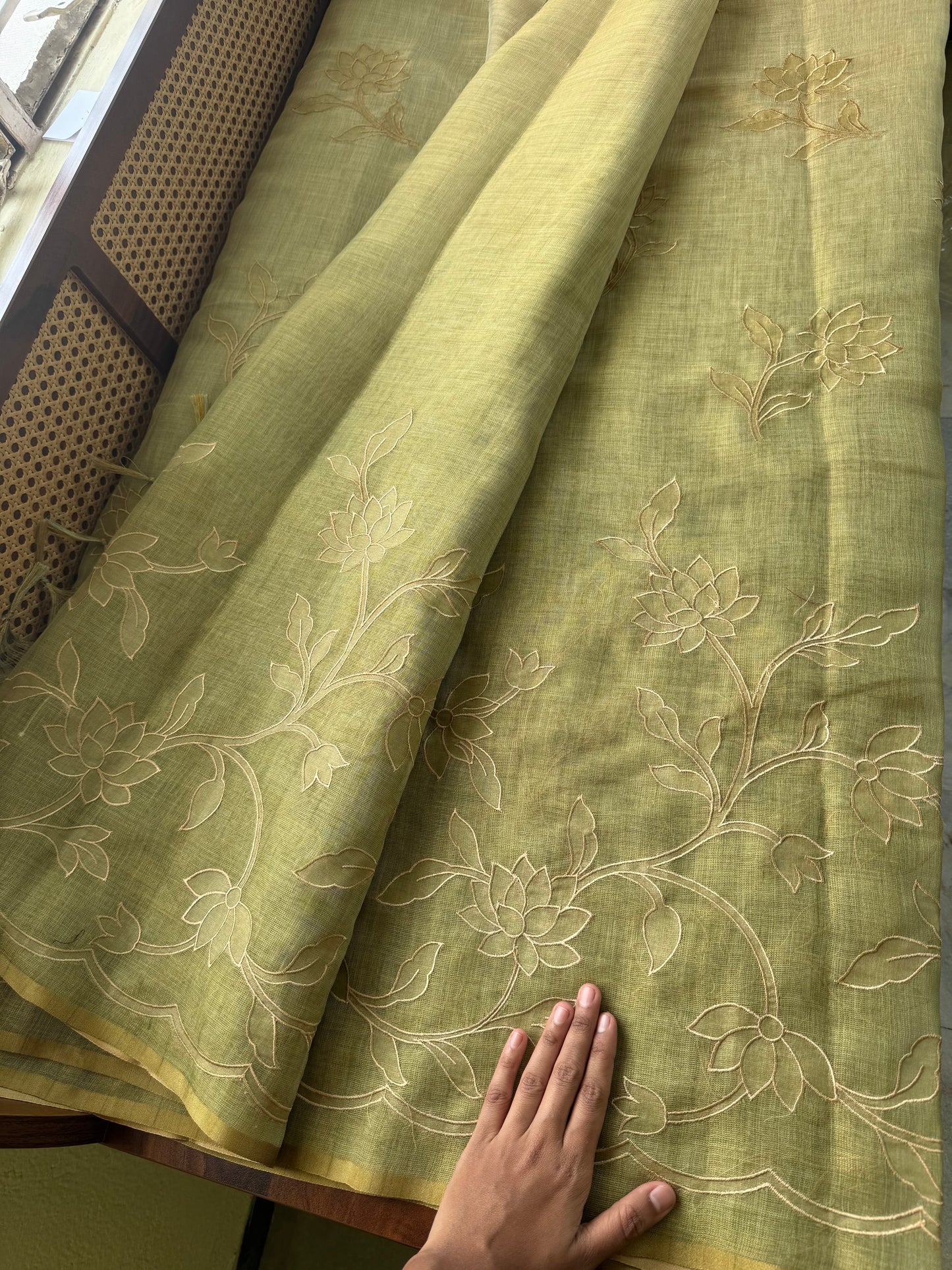 Premium Tissue Linen Sarees with appliqué - Green