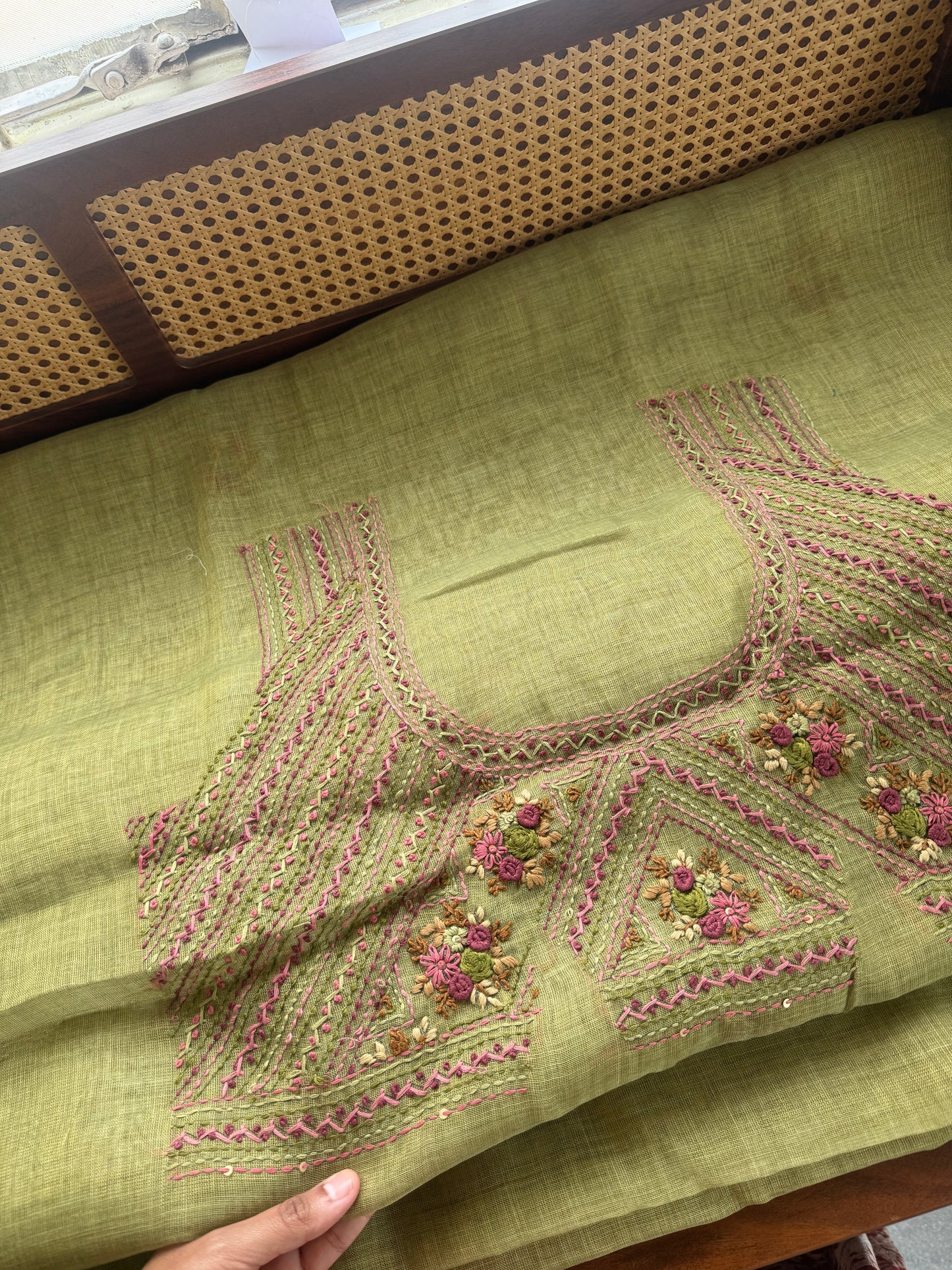 Premium Tissue Linen Sarees with heavy blouse - Green