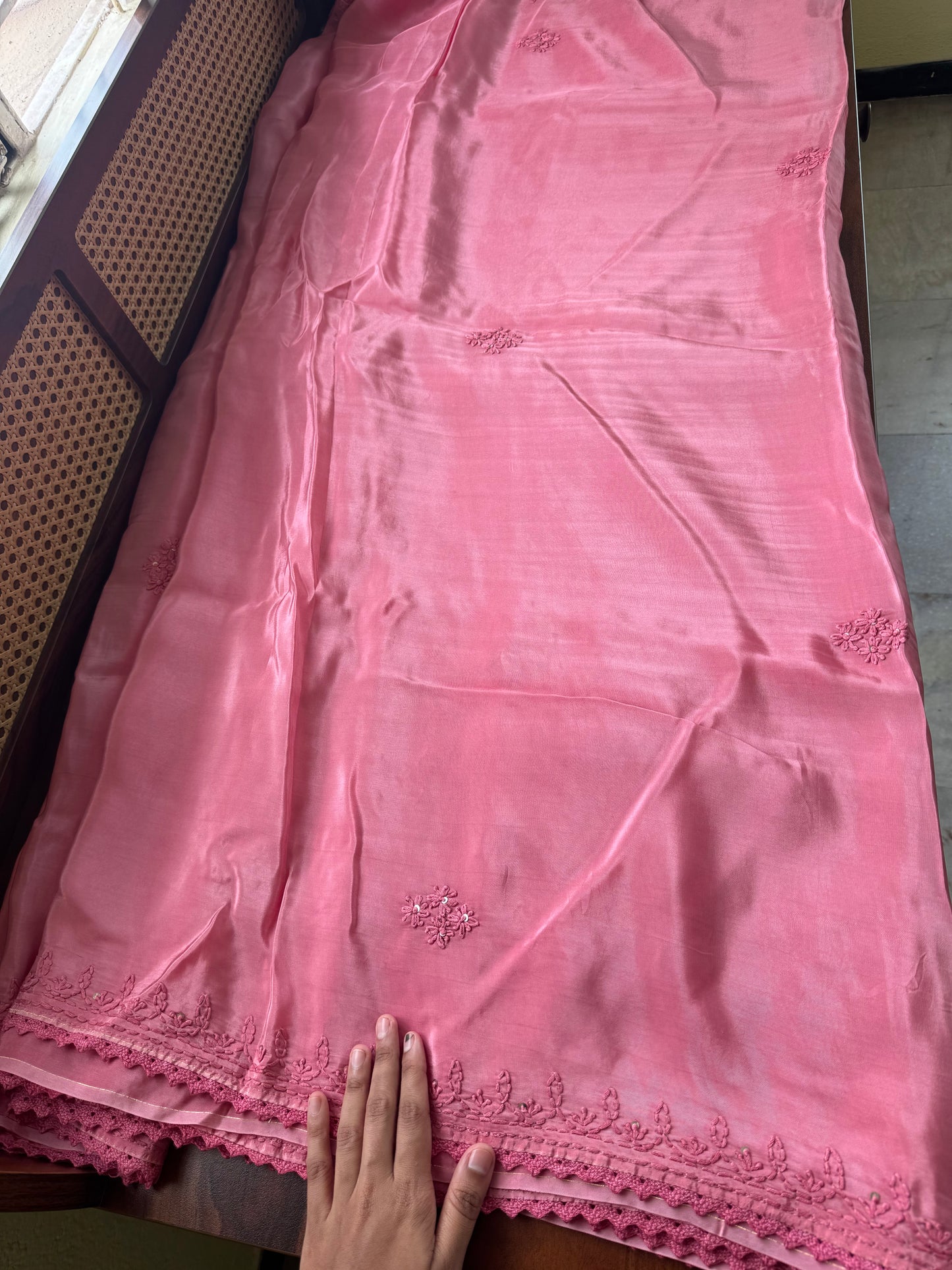 Silk Crepe Chikankari Saree - Pink
