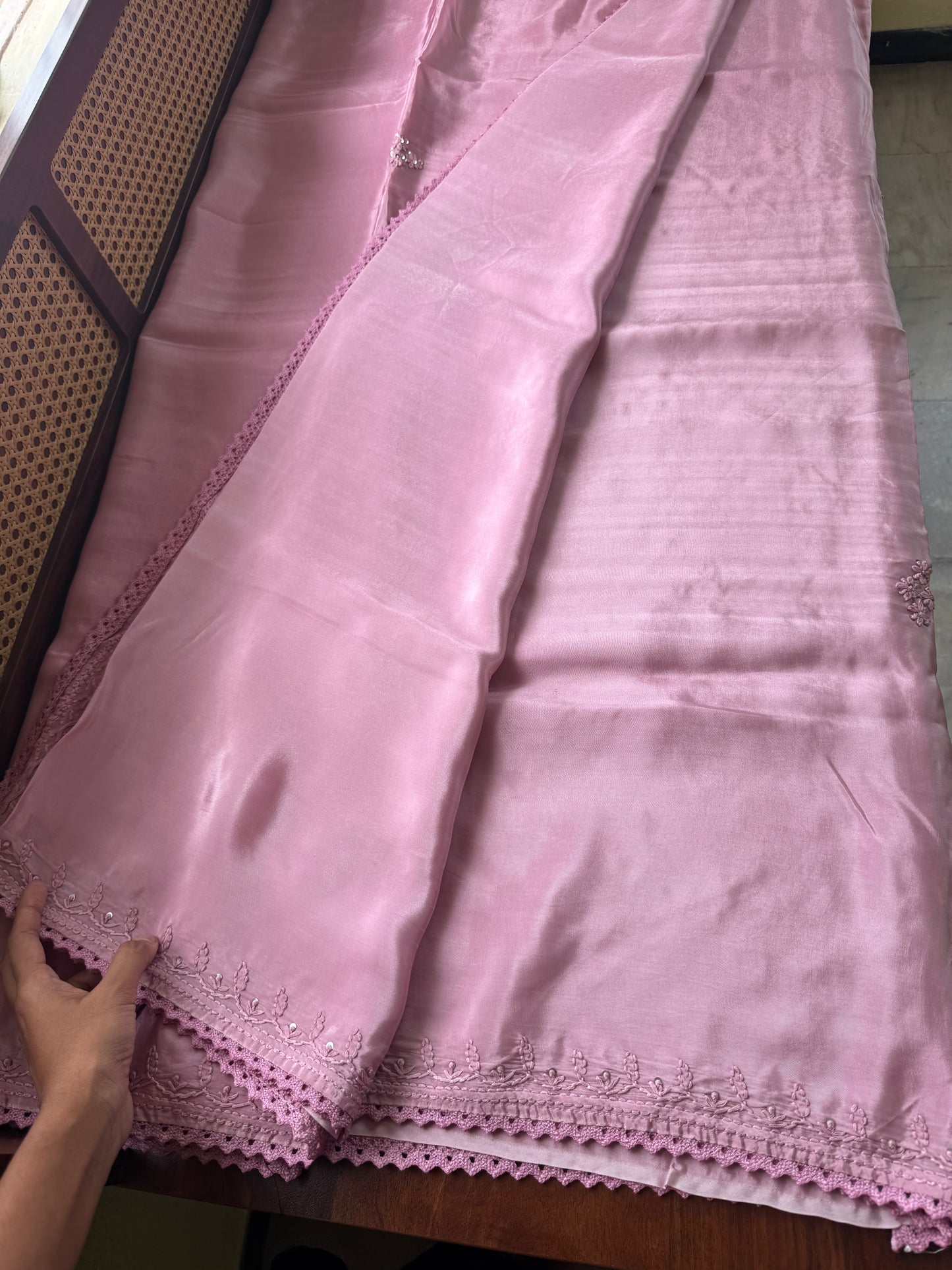 Silk Crepe Chikankari Saree - Lilac