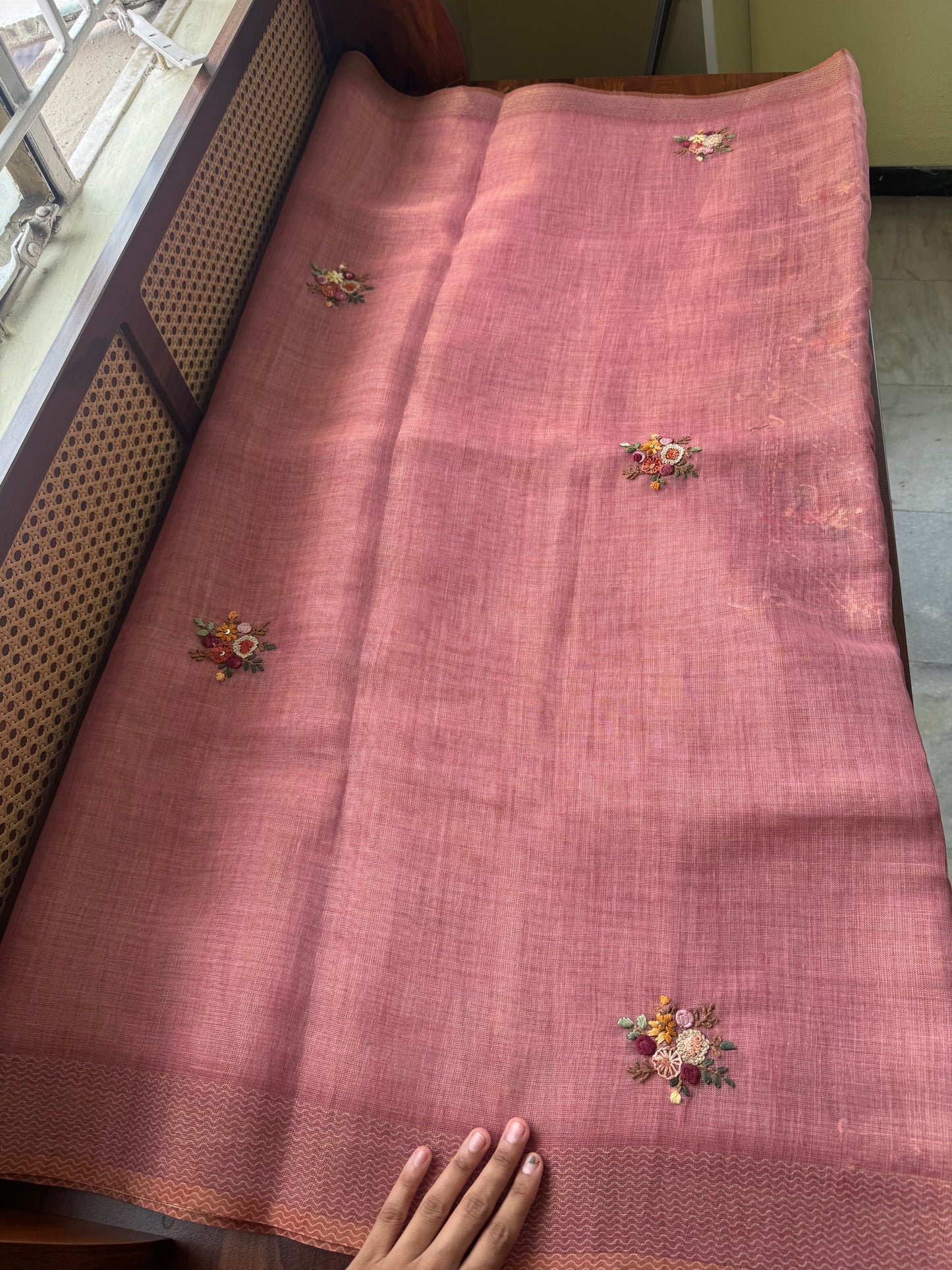 Premium Tissue Linen Sarees with heavy blouse - Pink