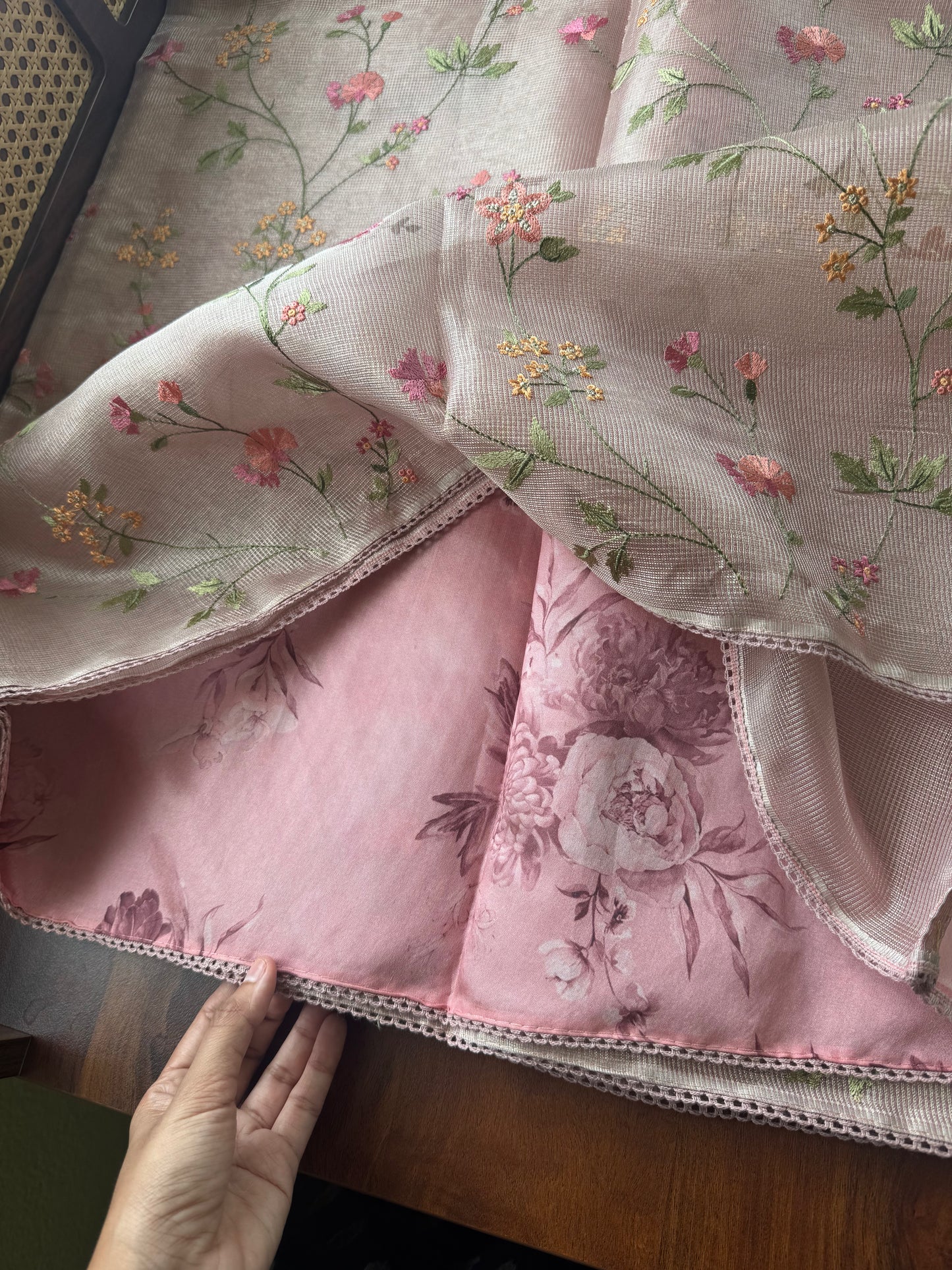 Floral Tissue Saree -Metallic Pink
