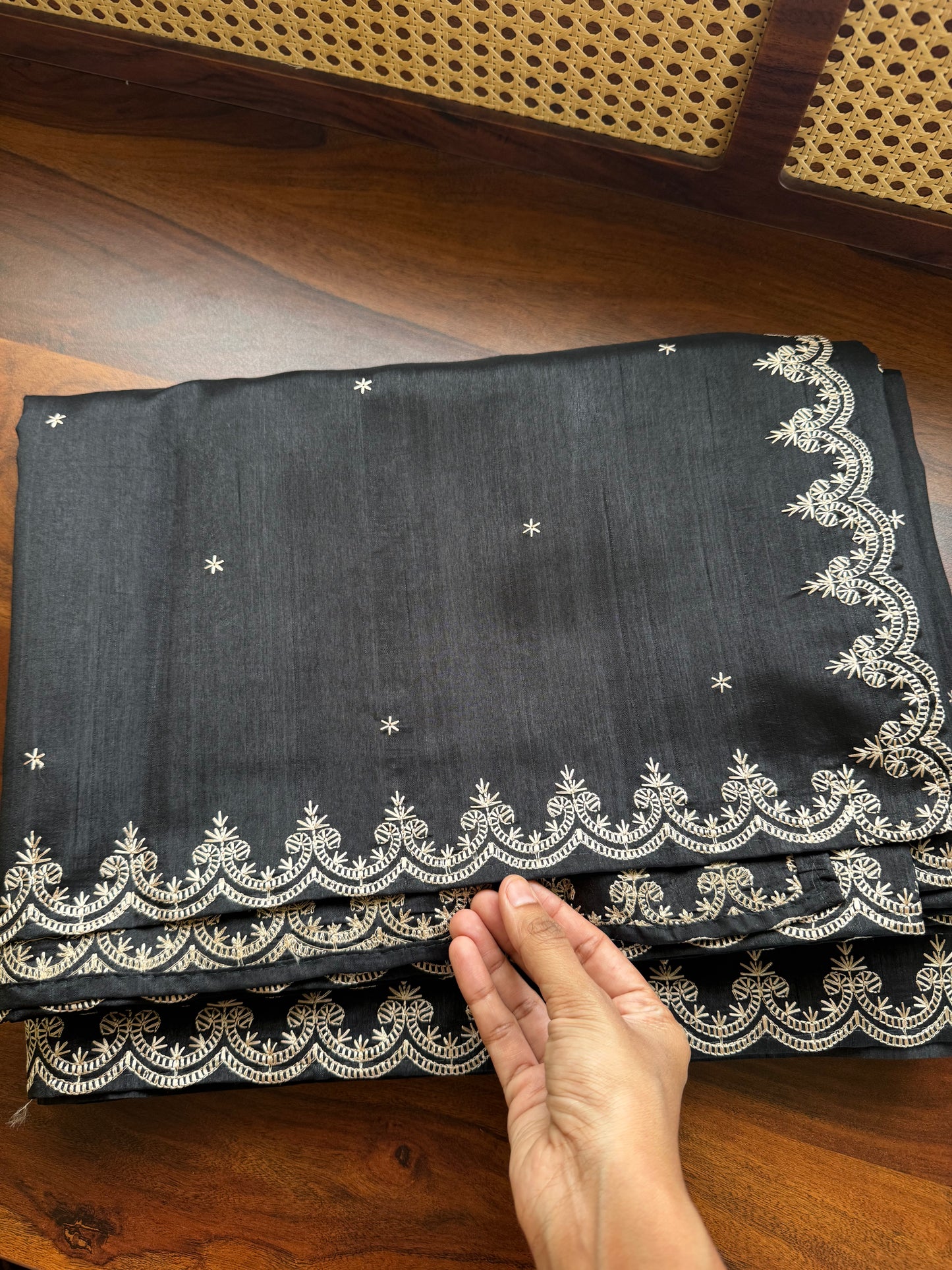 Minimal Mango Semi tussar saree - Black