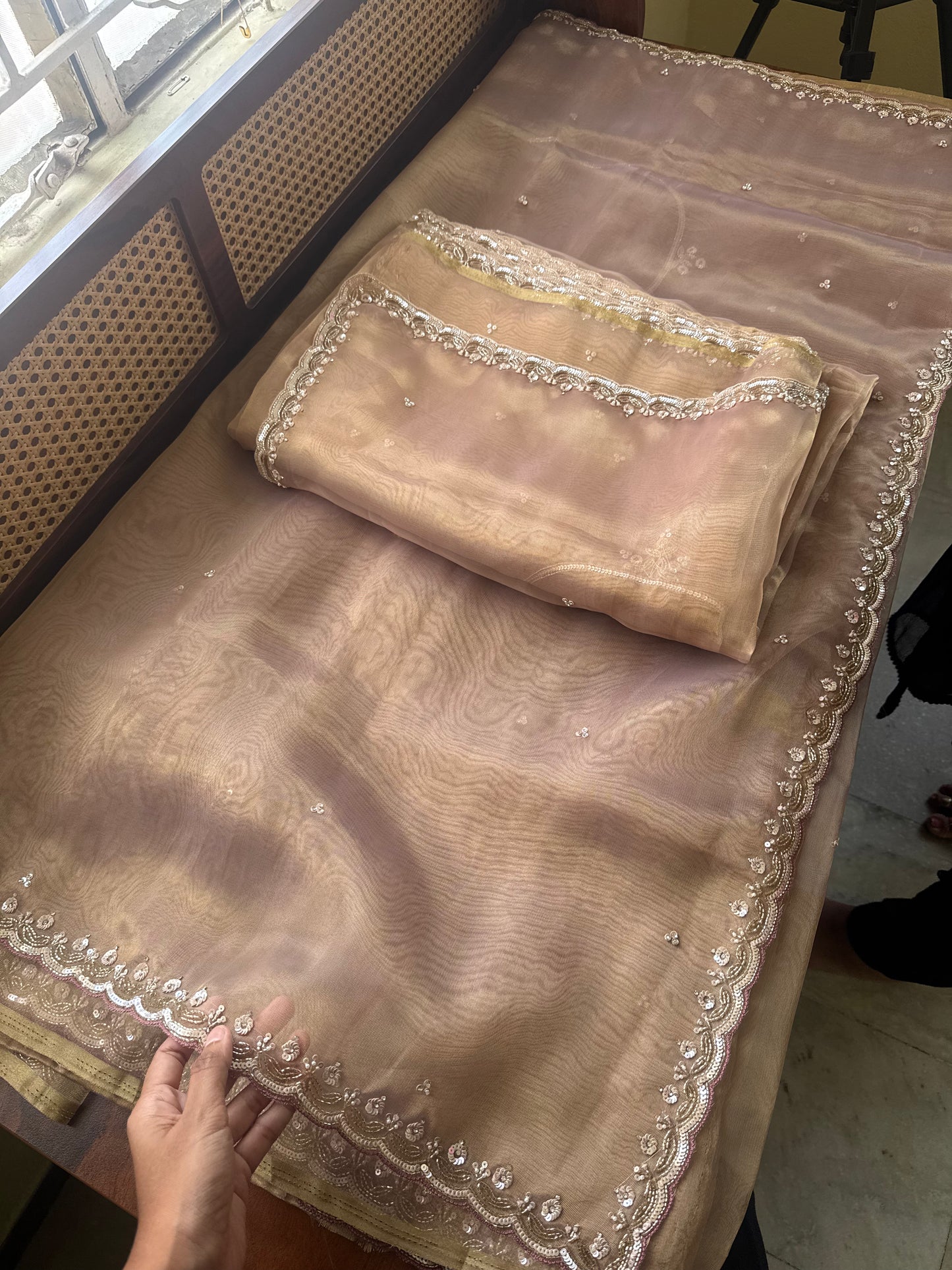 Luxe Tissue Saree with heavy blouse- Mauve Golden