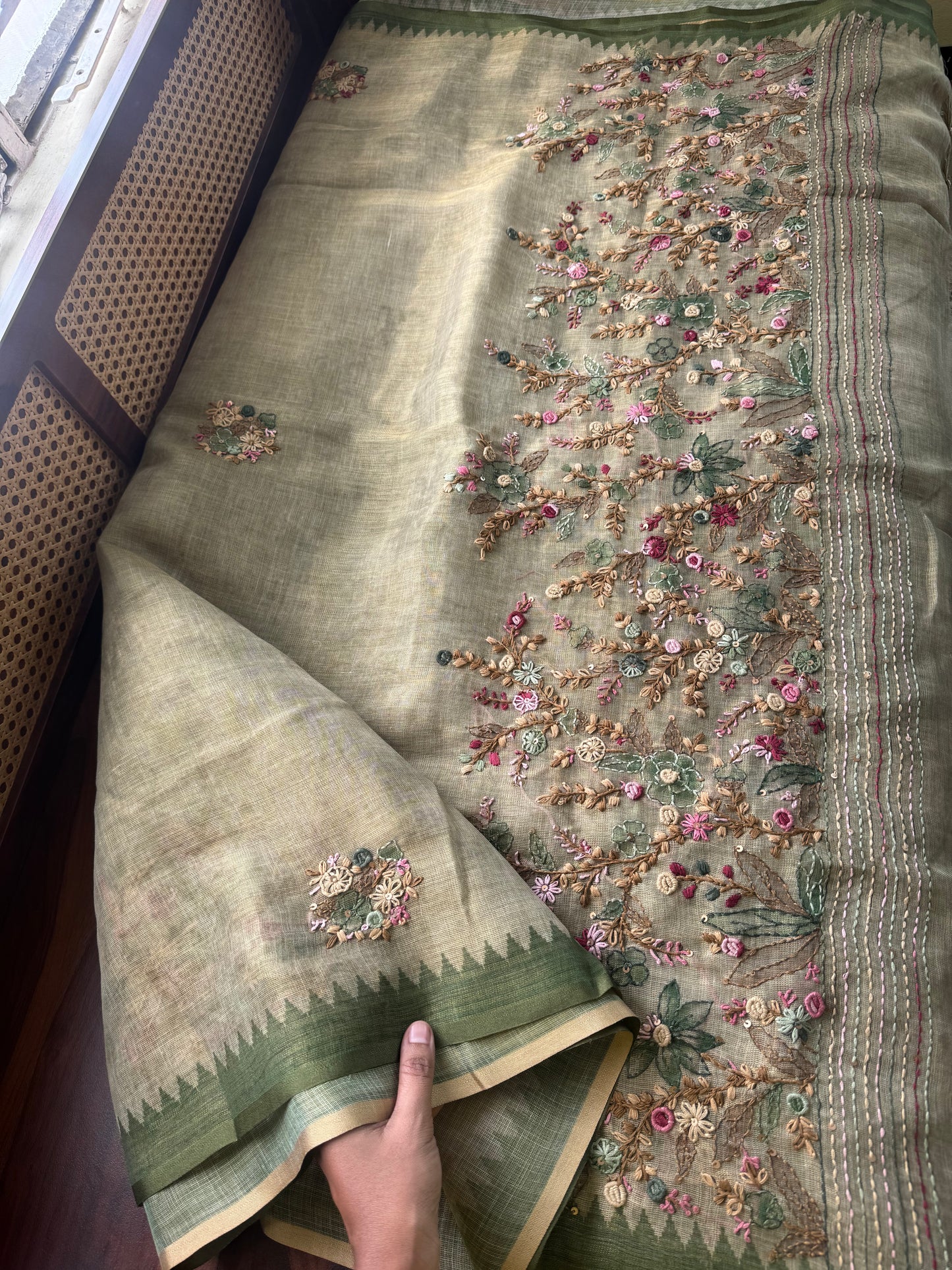 Premium Tissue Linen Sarees - Green