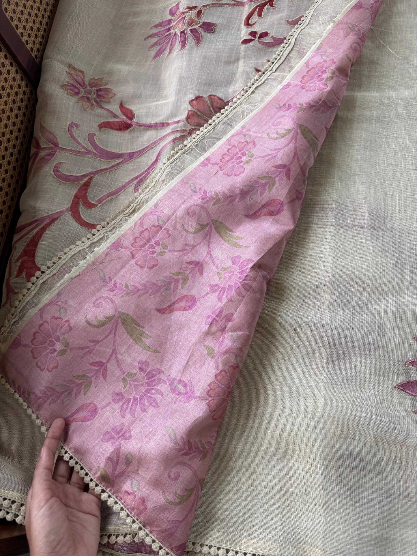 Premium Tissue Linen Sarees with appliqué work - Half White & Pink
