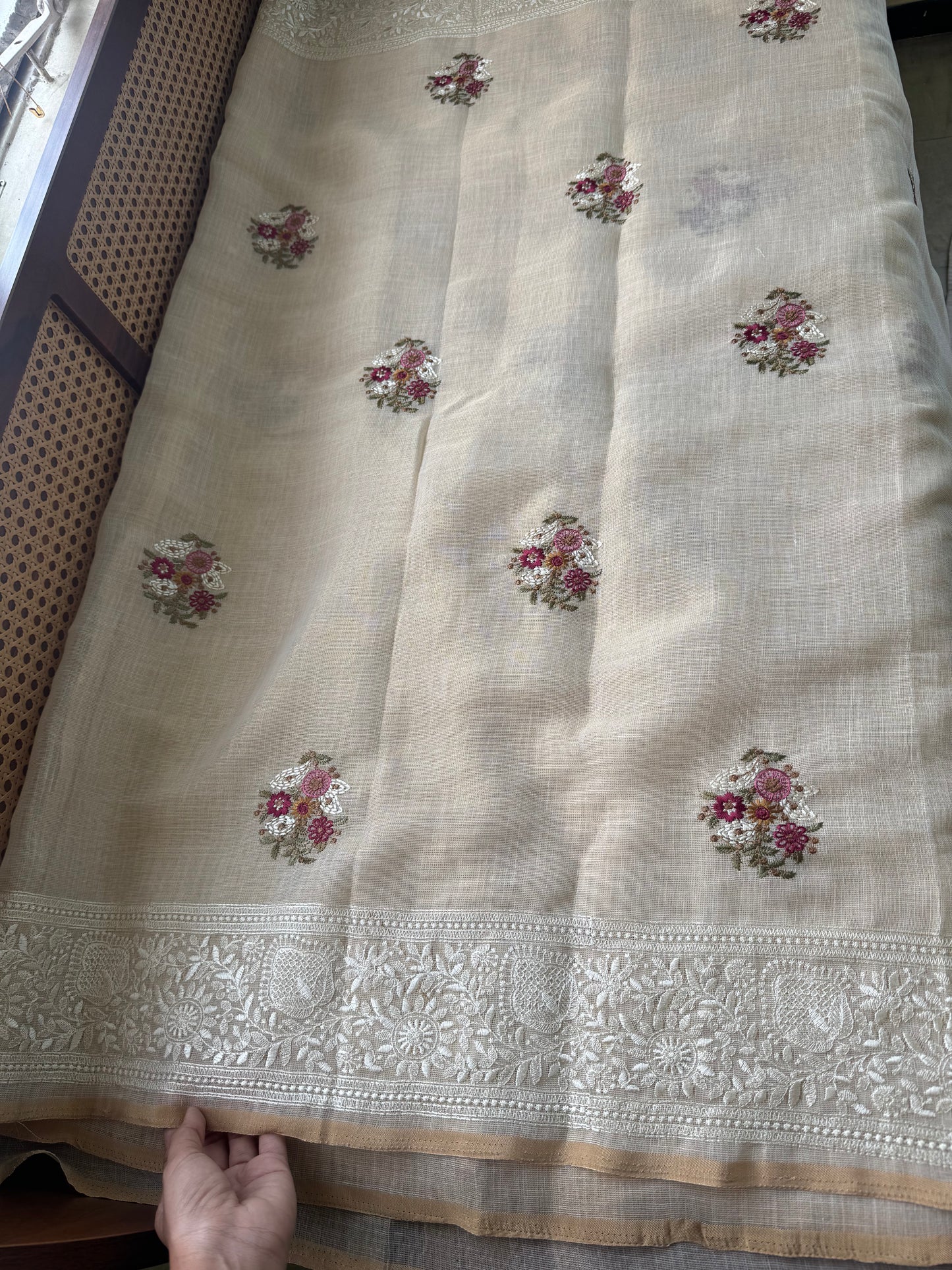 Premium Tissue Linen Sarees - Half White & Pink