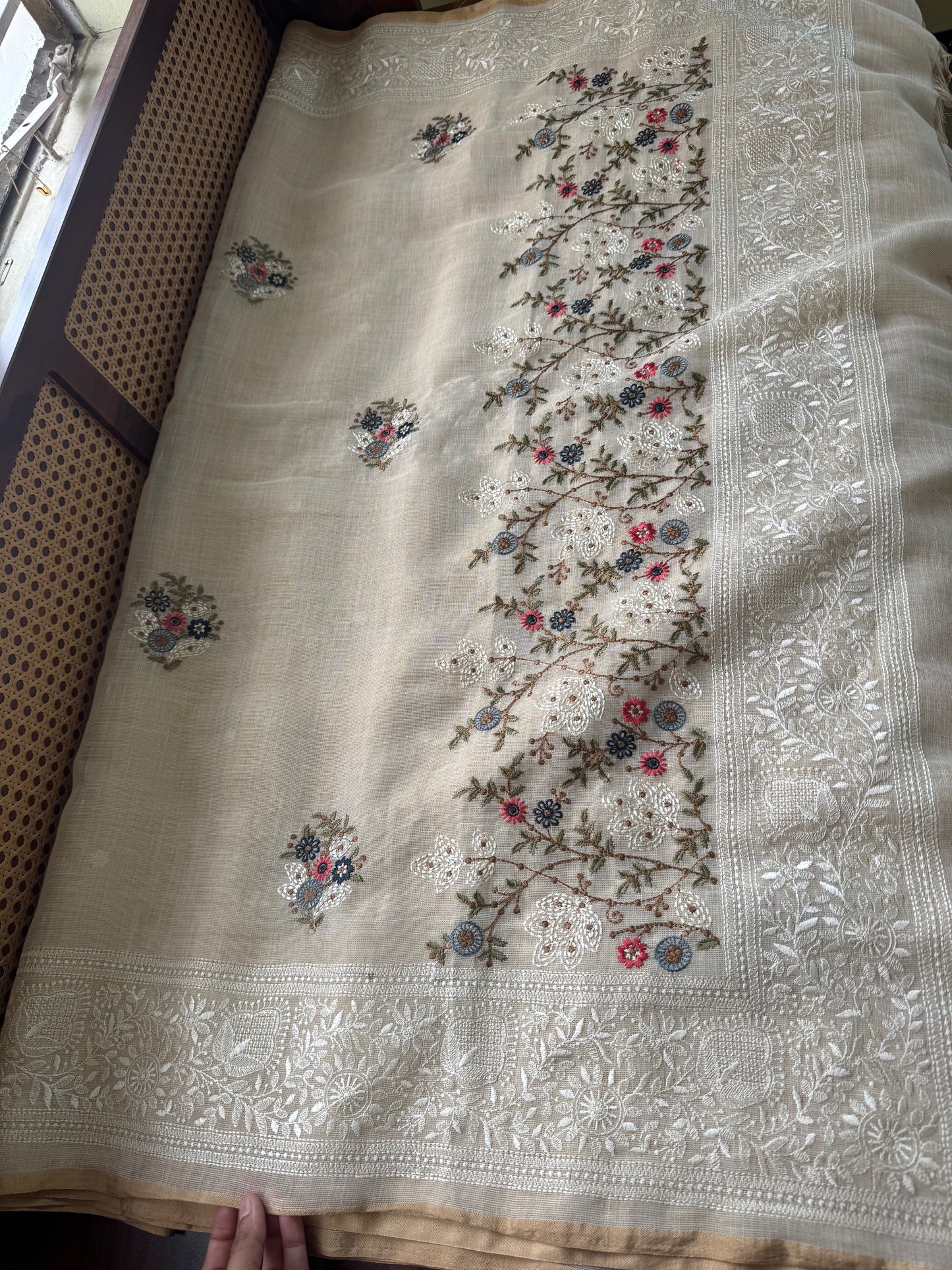 Premium Tissue Linen Sarees - Half White & Navy Blue