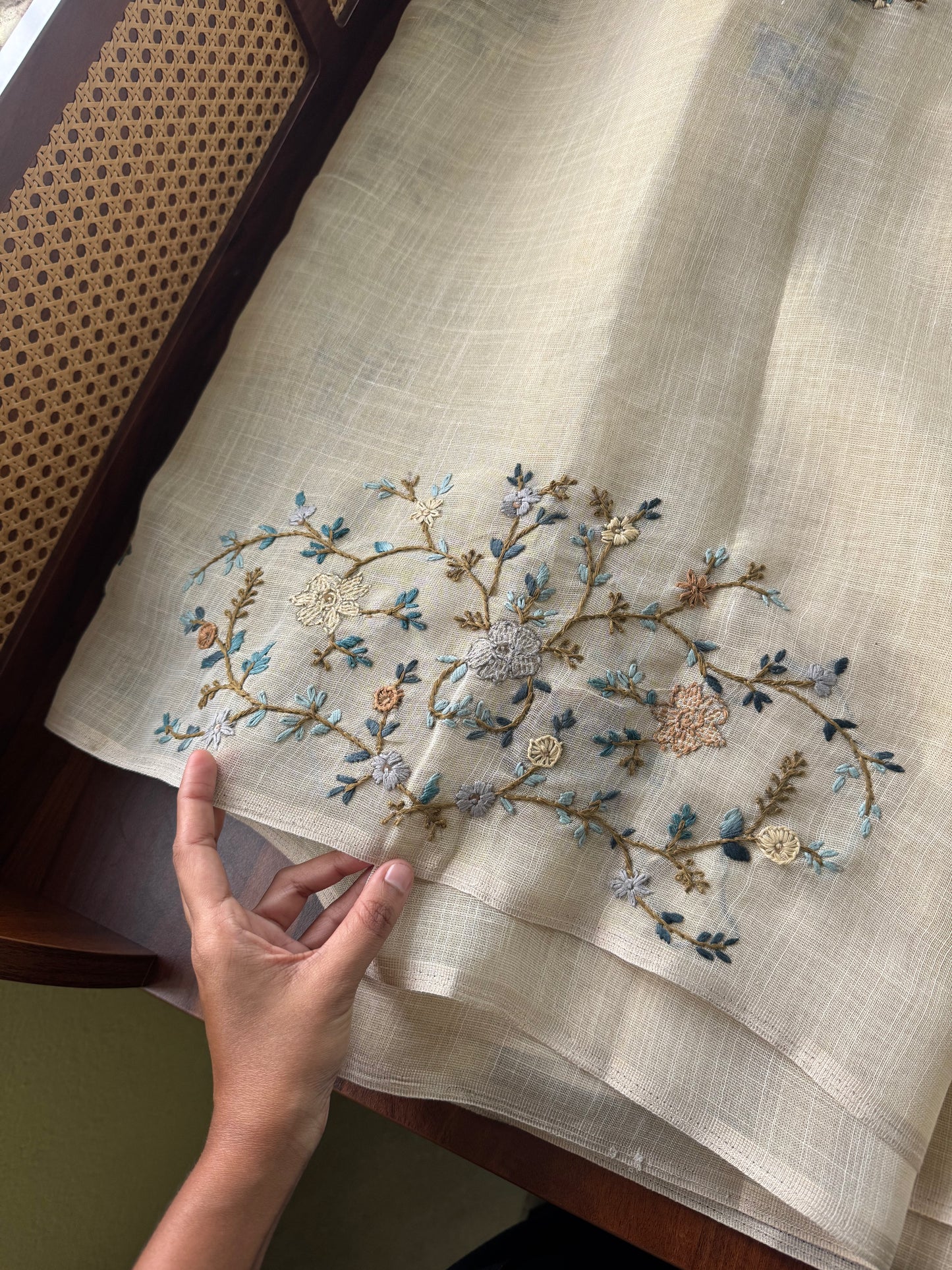 Premium Tissue Linen Sarees with heavy blouse - Beige & Blue