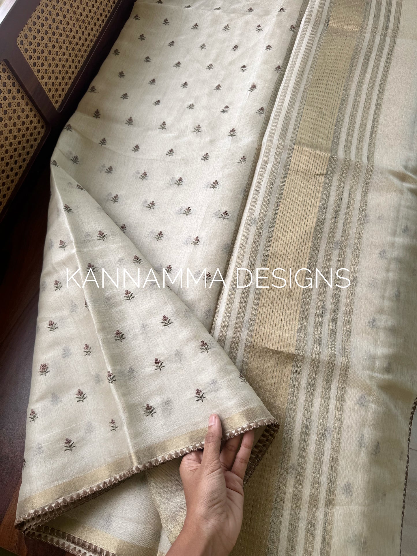 Mul Chanderi Tissue Saree - Cream & Coffee Brown