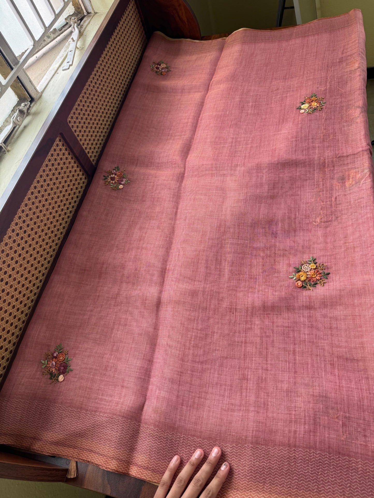 Premium Tissue Linen Sarees with heavy blouse - Pink