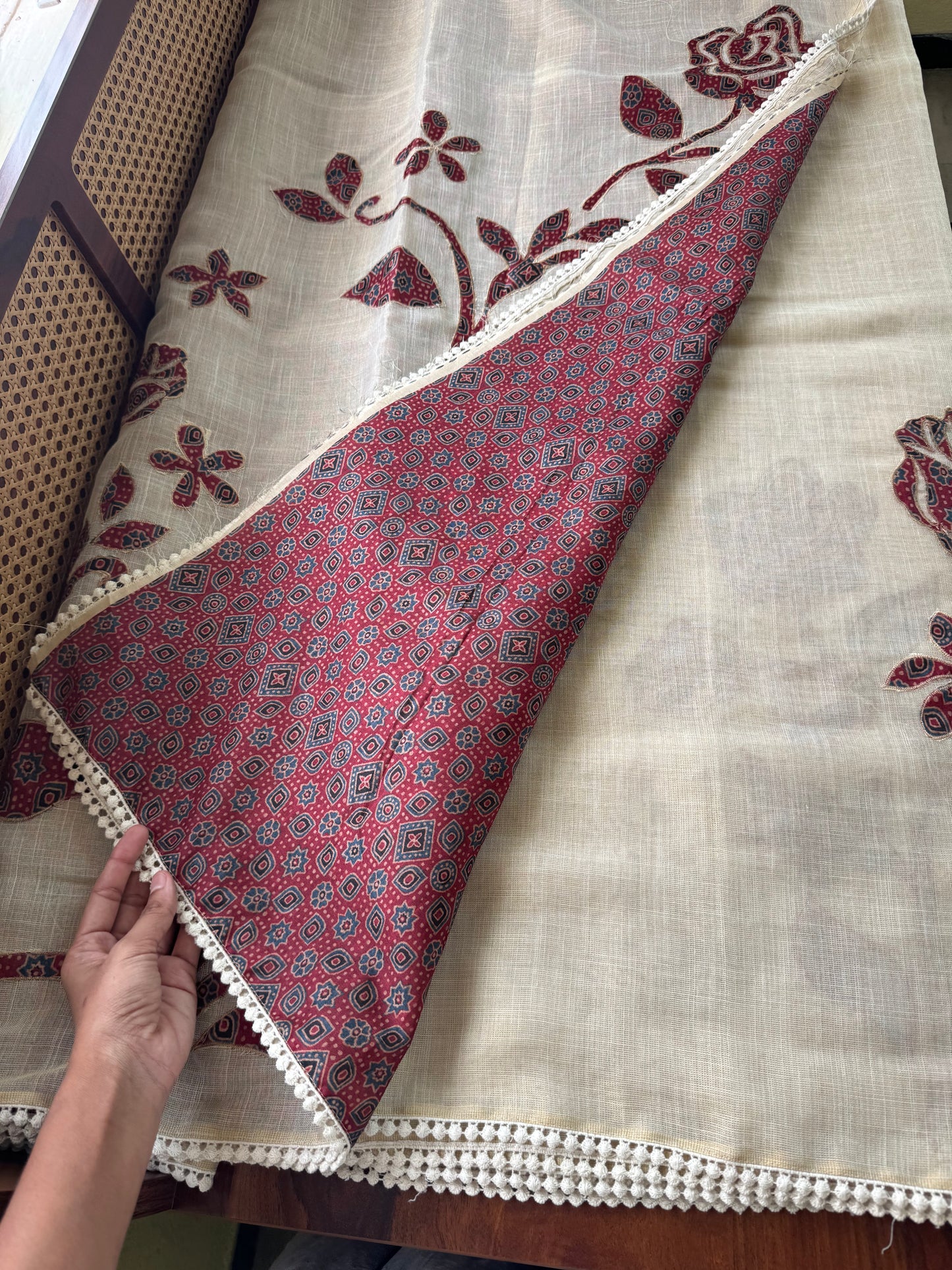 Premium Tissue Linen Sarees with appliqué work - Half White & Maroon