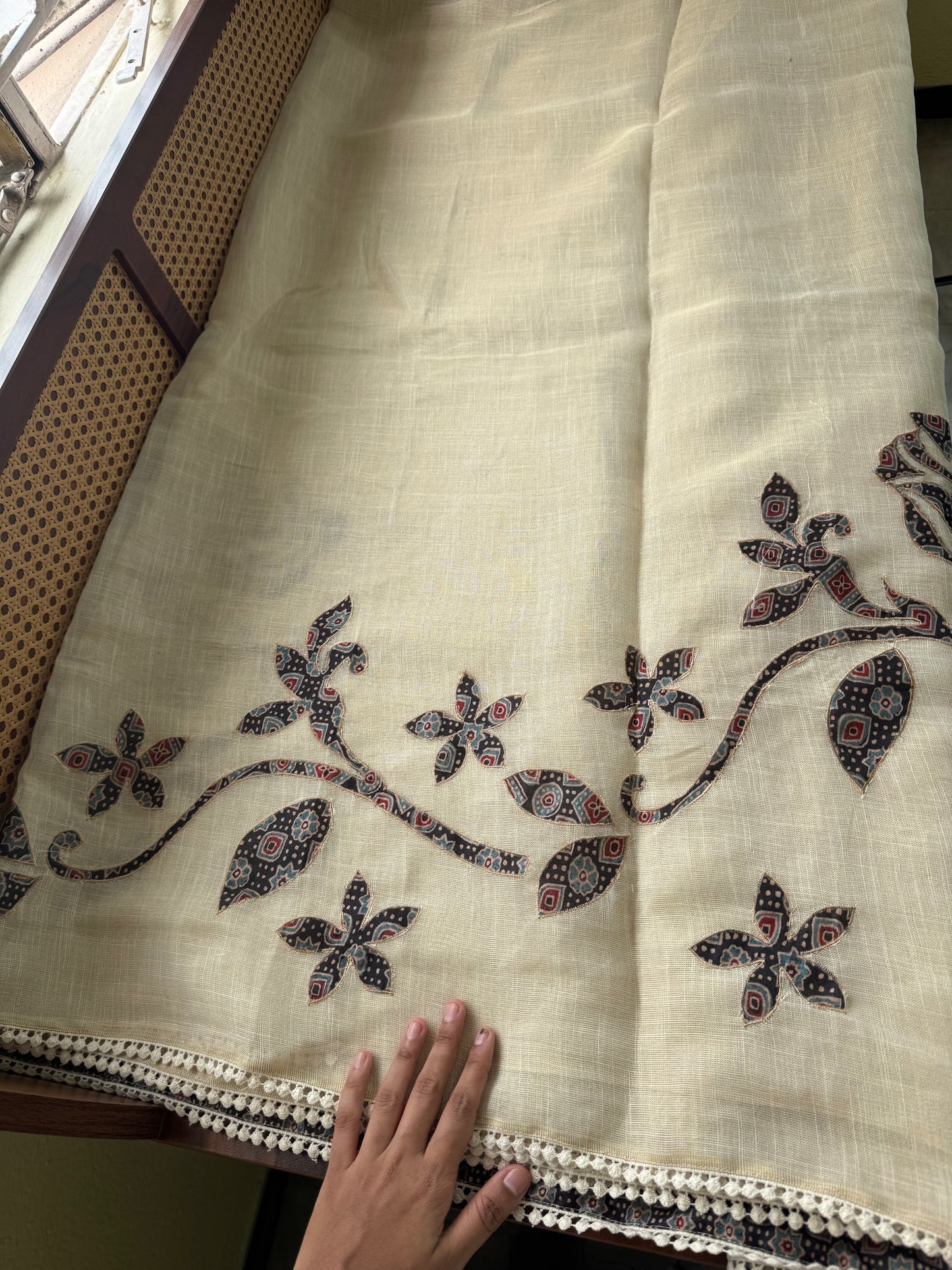 Premium Tissue Linen Sarees with appliqué work - Half White & Black