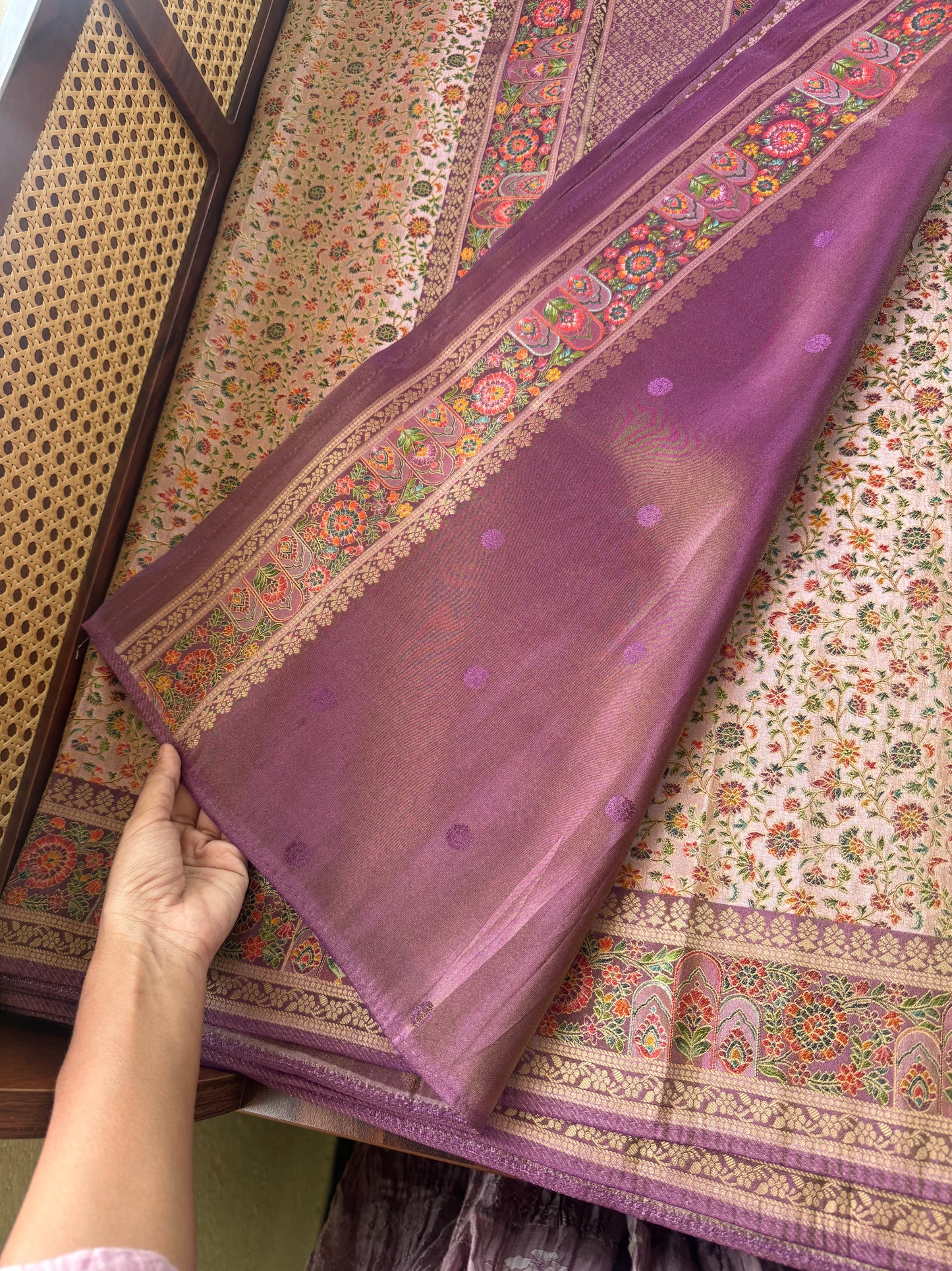 Luxe Pashmina Style Semi Silk Saree - Lavender Violet