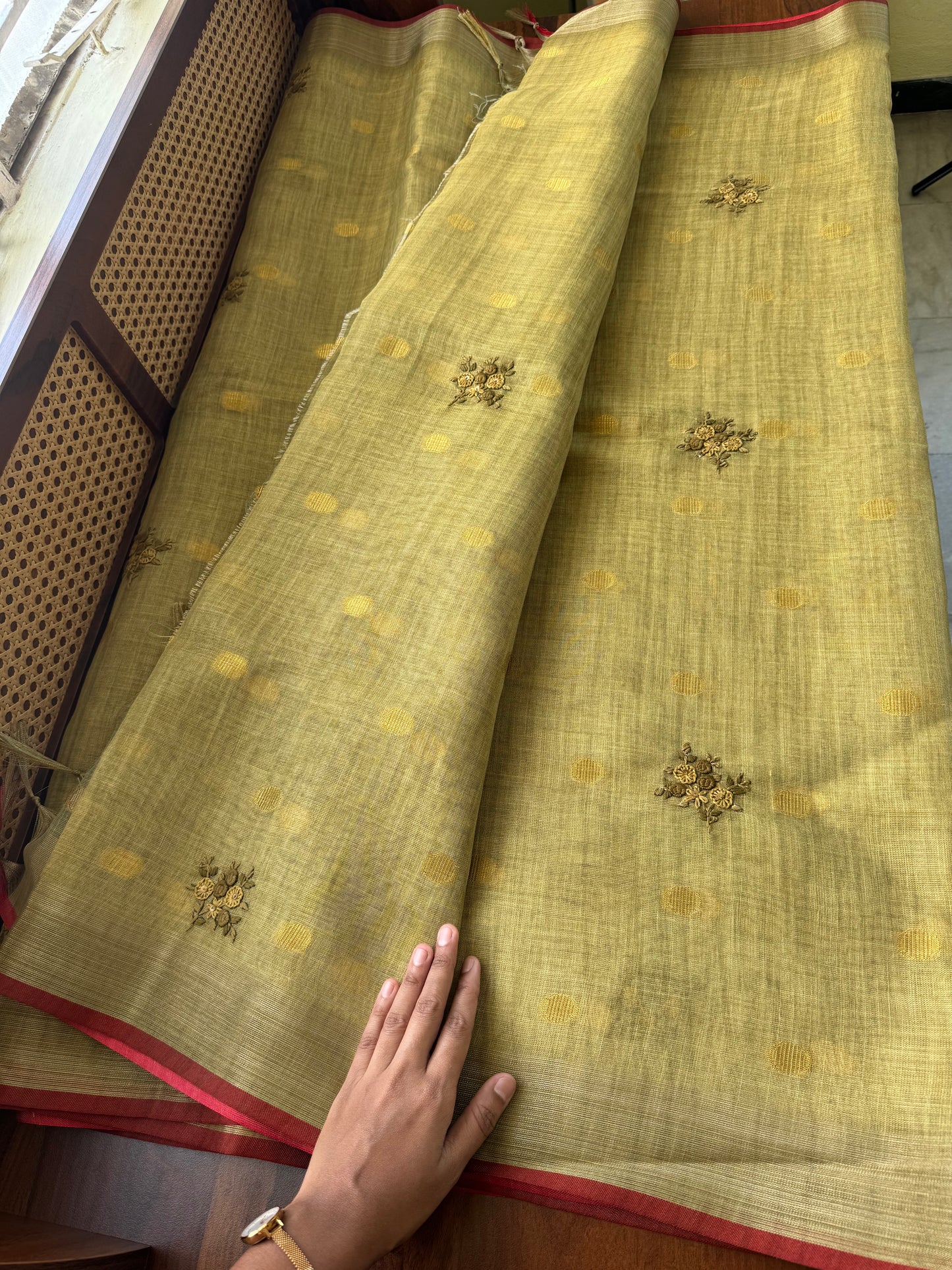 Premium Tissue Linen Sarees with heavy blouse - Green
