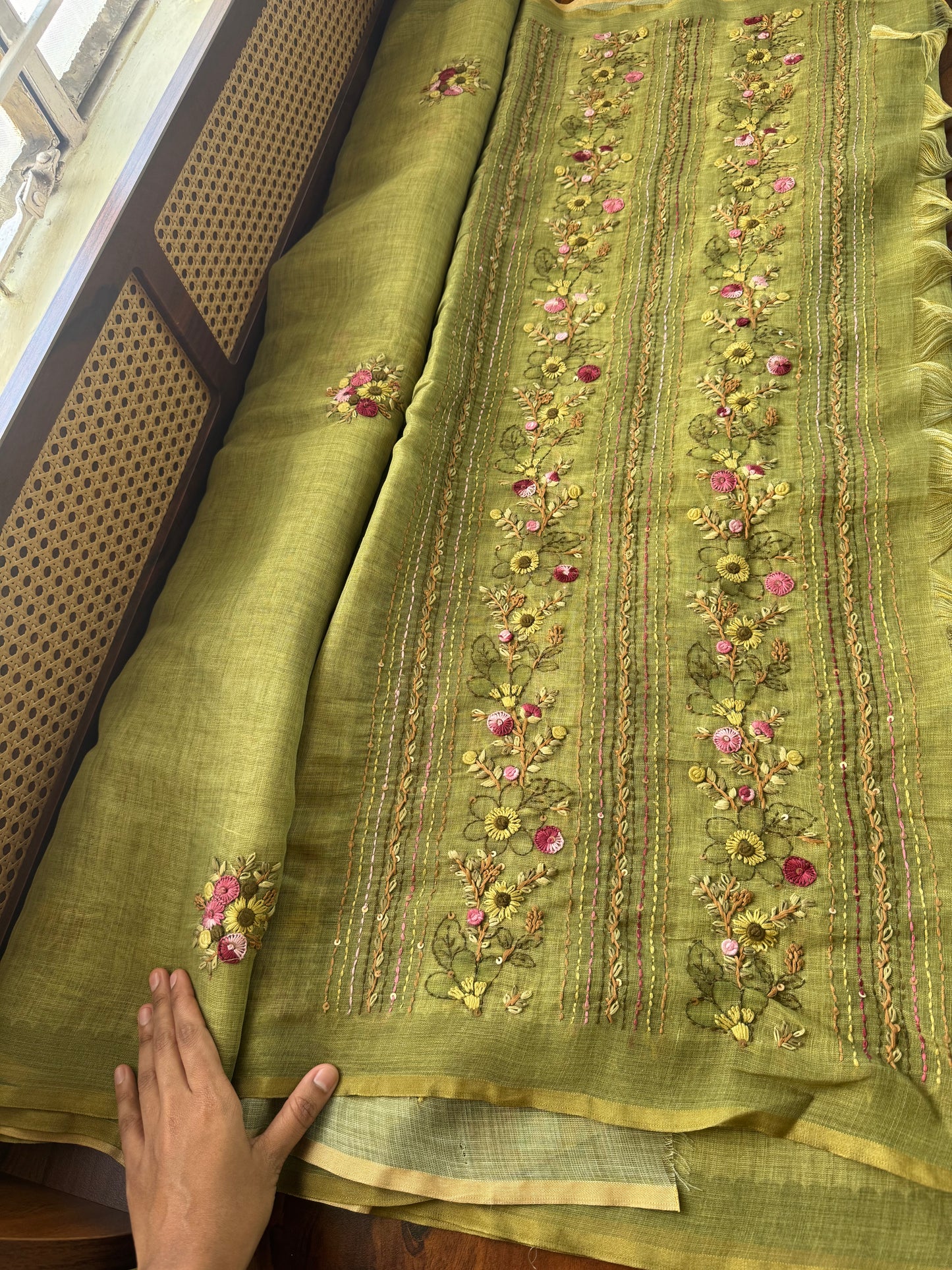 Premium Tissue Linen Sarees with heavy blouse - Green