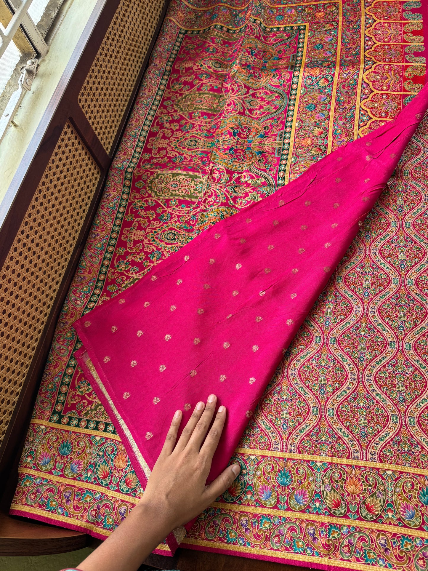 Luxe Pashmina Style Semi Silk Saree - Pink