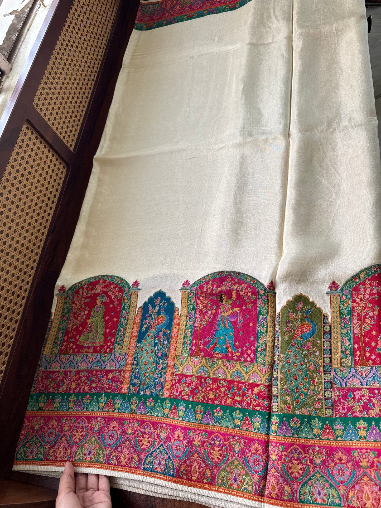 Luxe Pashmina Style Semi Silk Saree - White