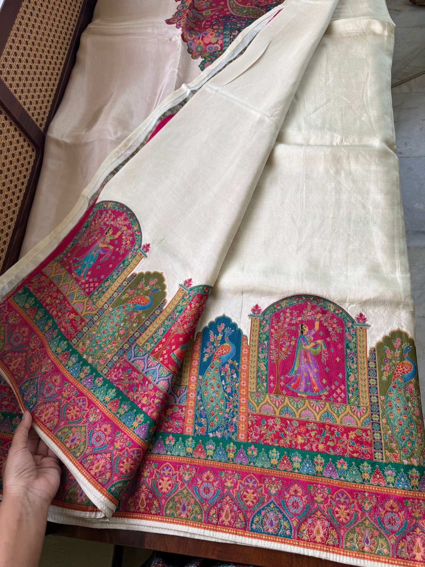 Luxe Pashmina Style Semi Silk Saree - White