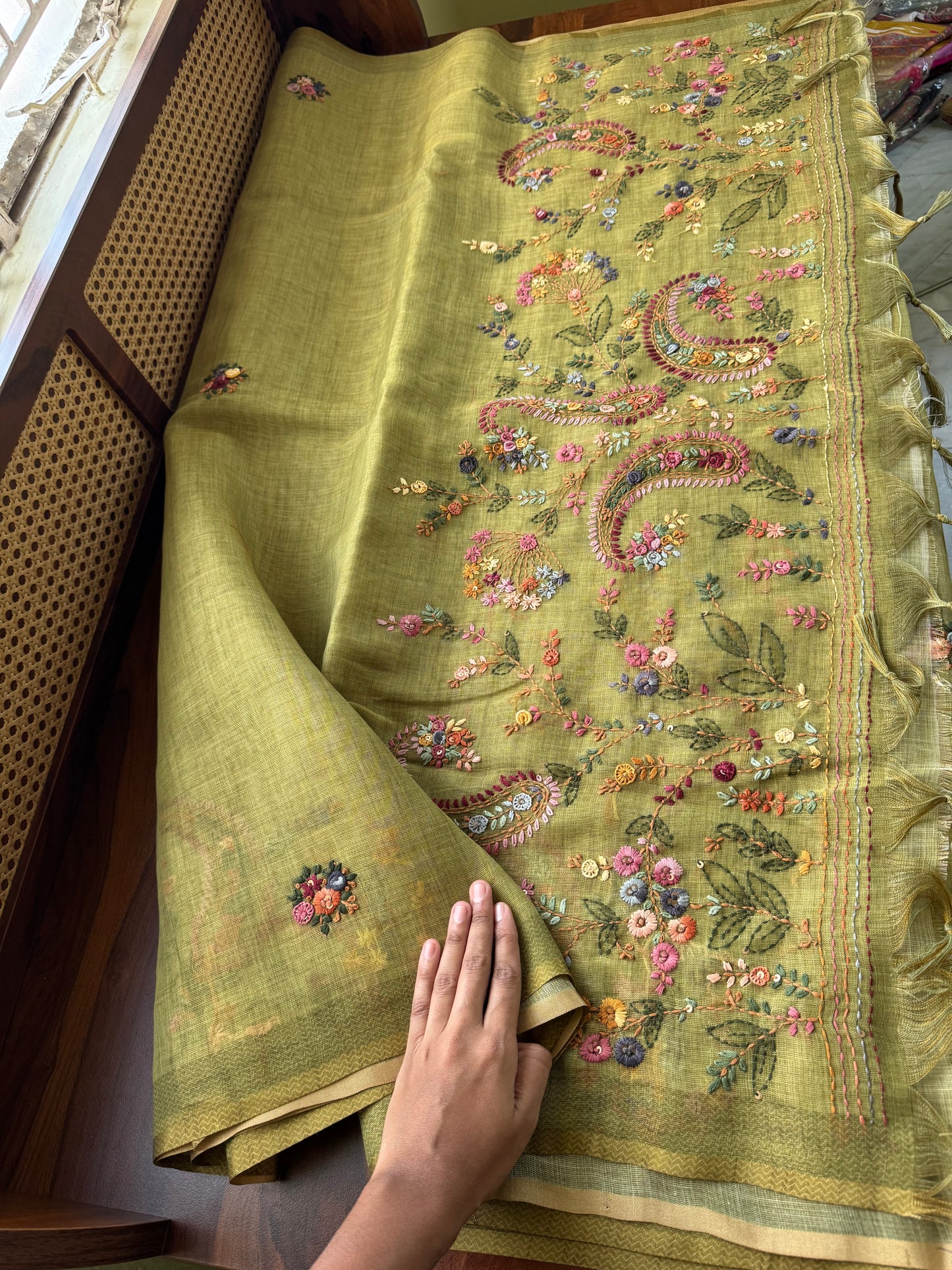 Premium Tissue Linen Sarees - Green