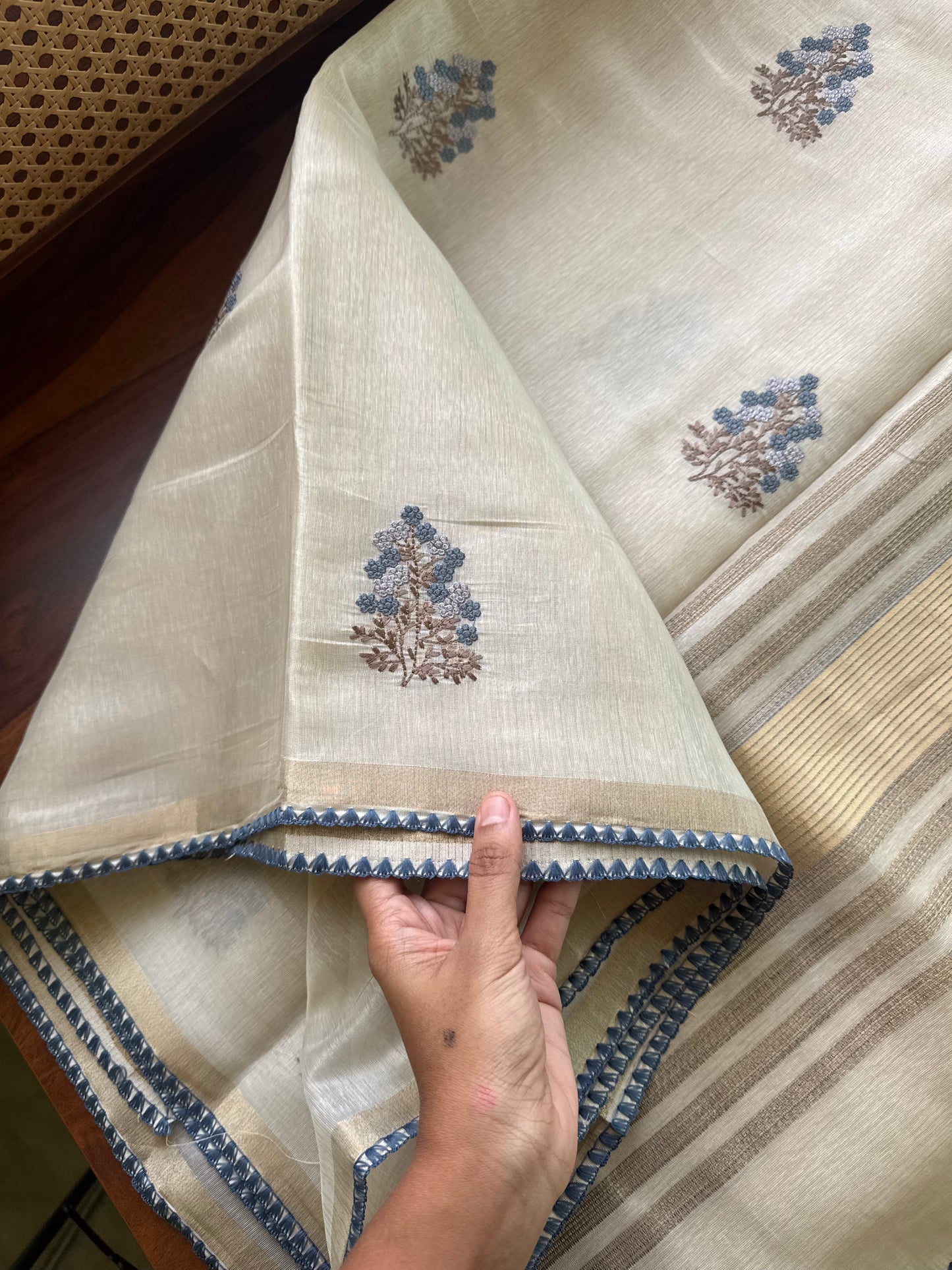 Mul Chanderi Tissue Saree - Cream & Navy Blue