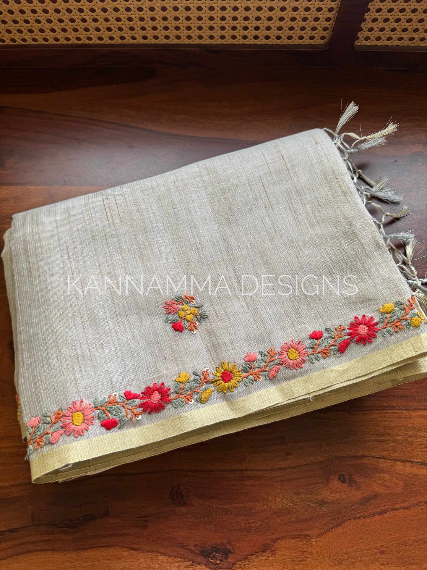French knots Tissue Linen - Silver Gold