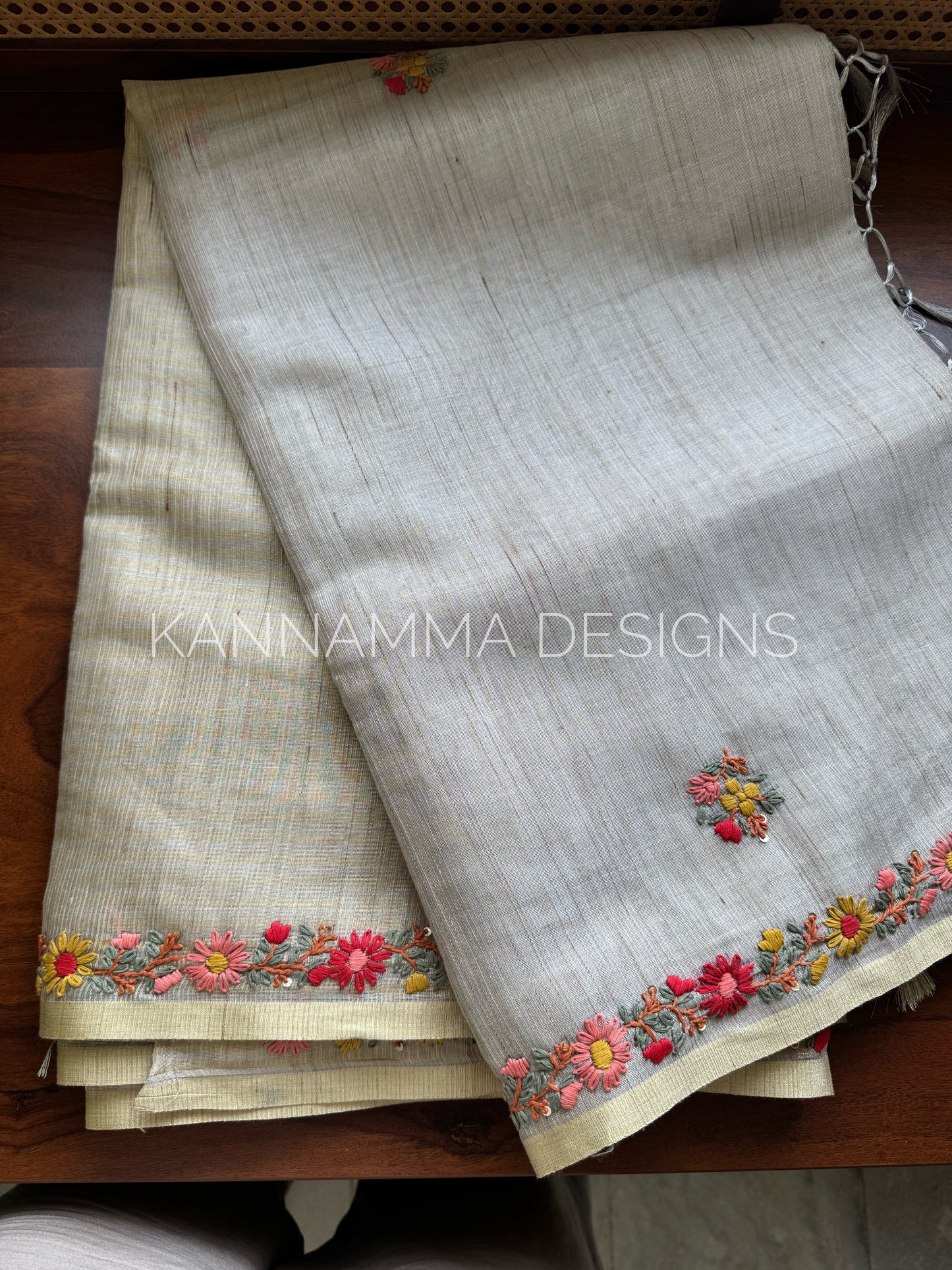 French knots Tissue Linen - Silver Gold