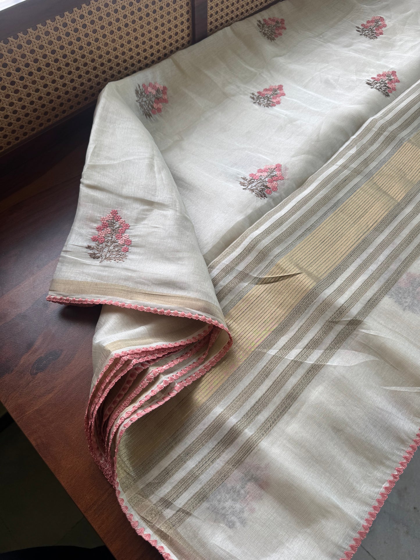 Mul Chanderi Tissue Saree - Cream & Peach