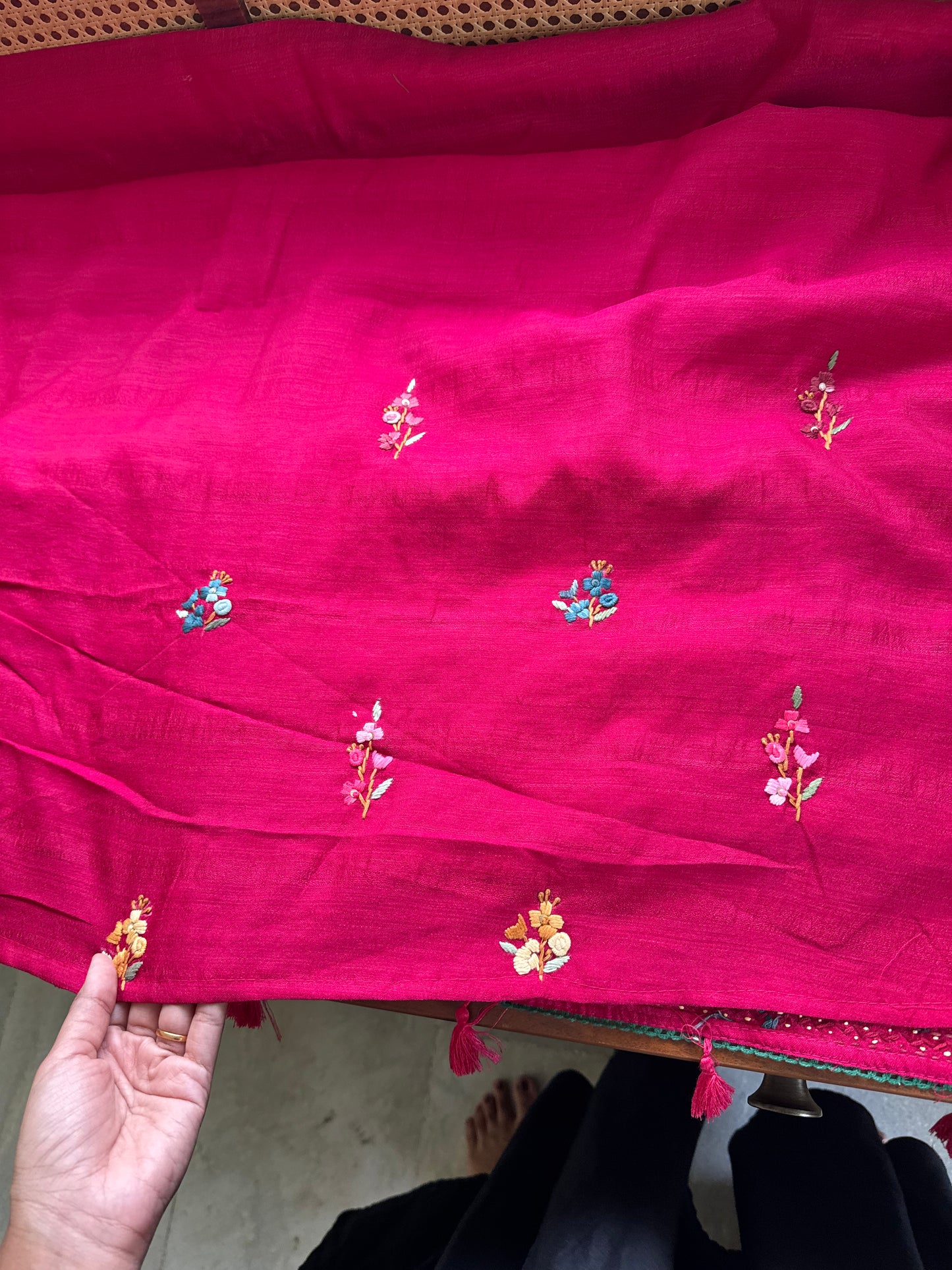 Kosa Tussar Hand Embroidery Saree - Pink