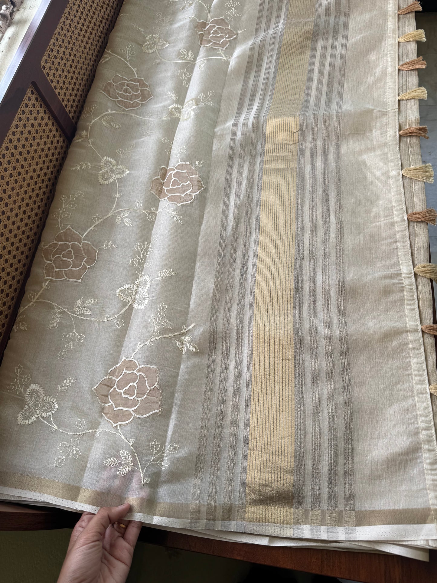 Mul Chanderi Tissue Saree - Cream & Golden