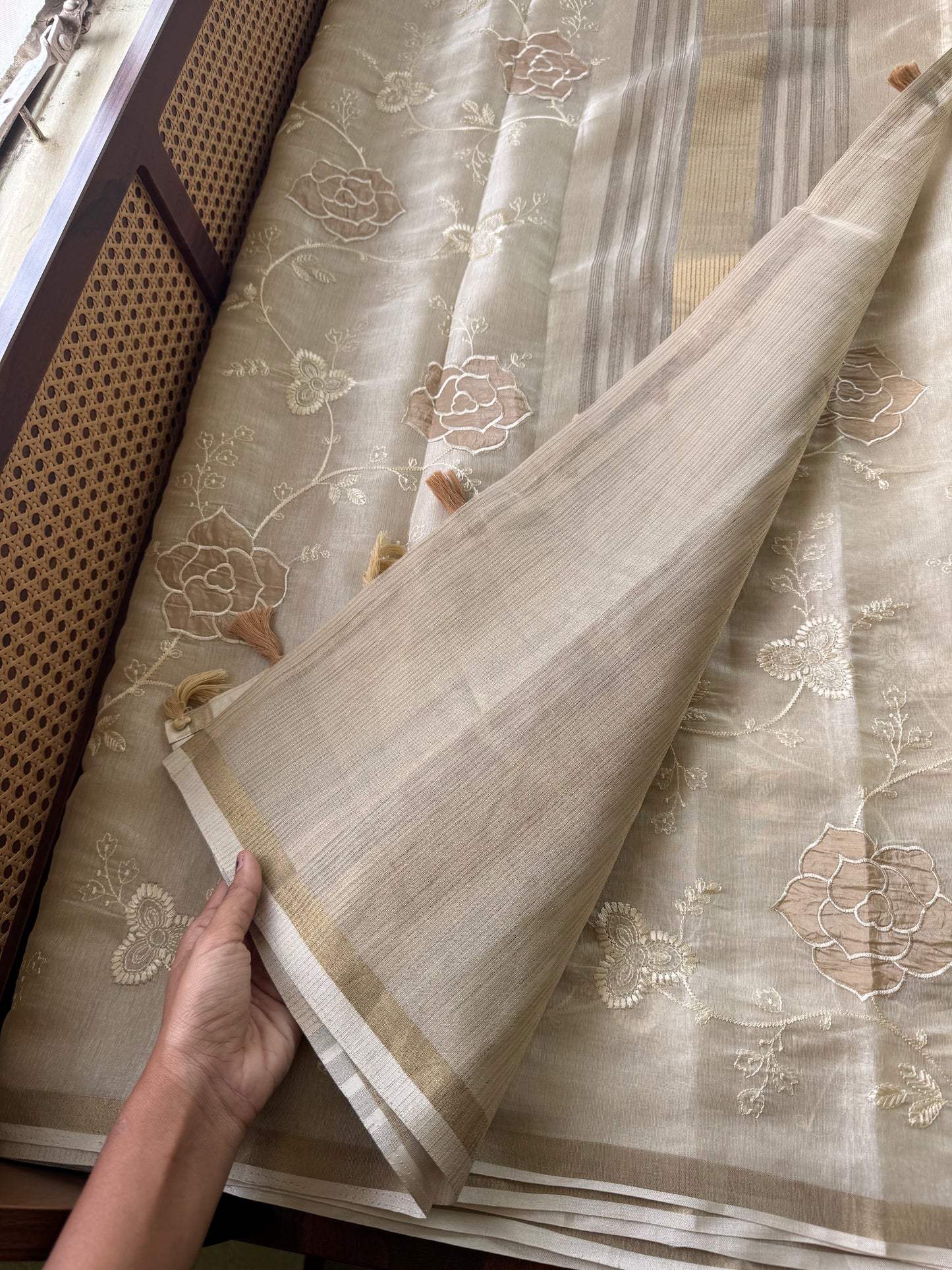 Mul Chanderi Tissue Saree - Cream & Golden