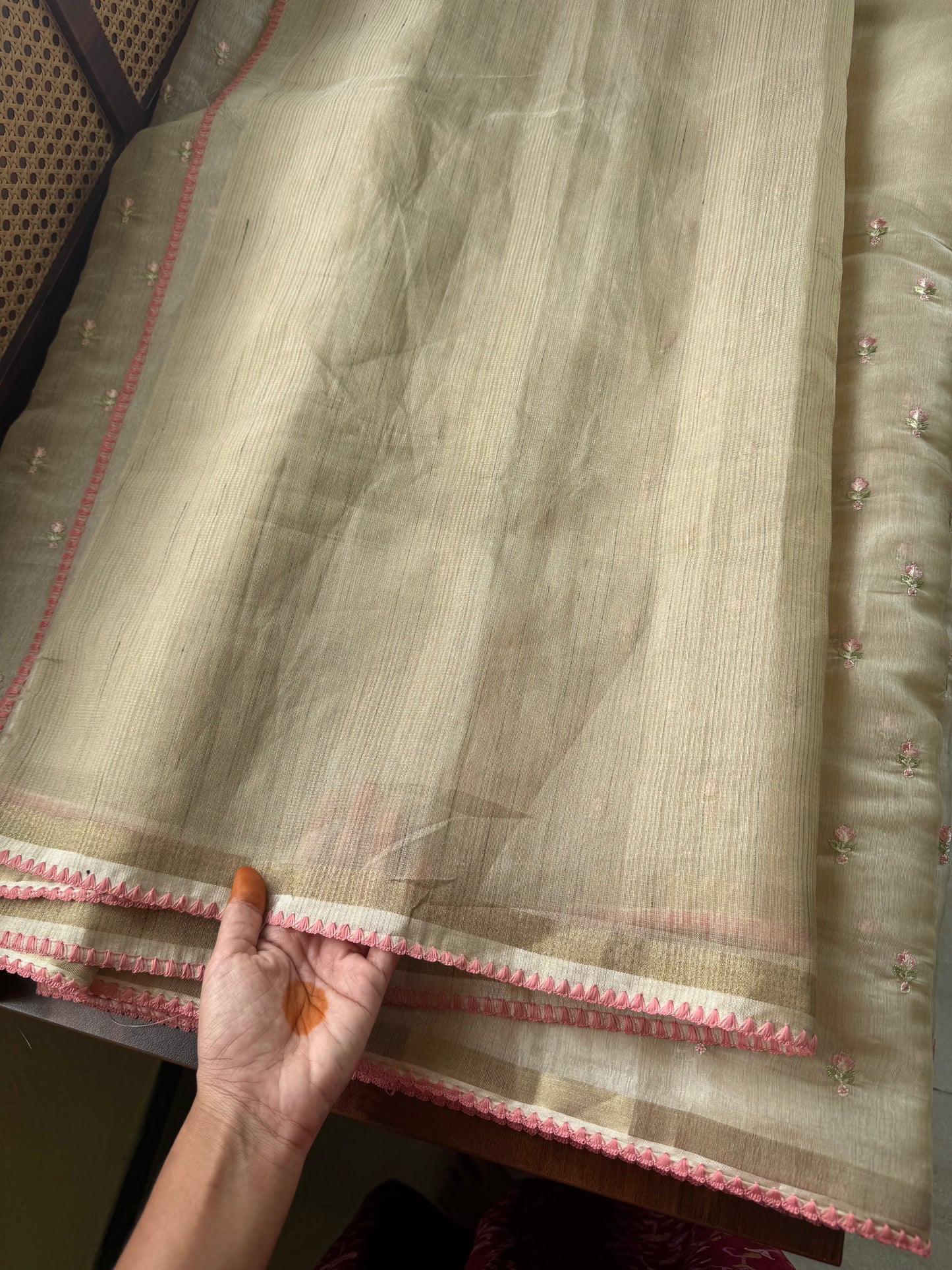 Mul Chanderi Tissue Saree - Cream & Peach White