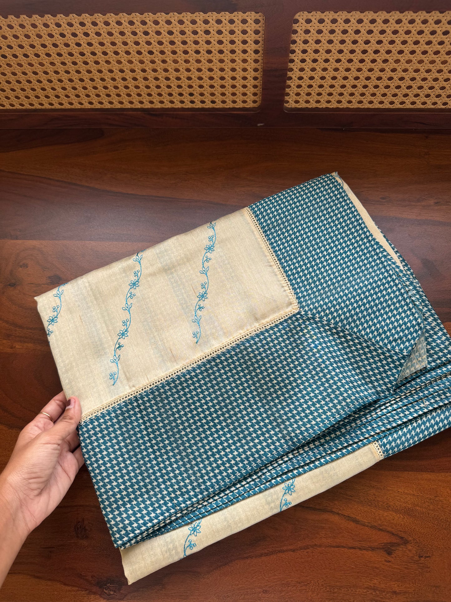 Tussar Blend - Beige & Blue