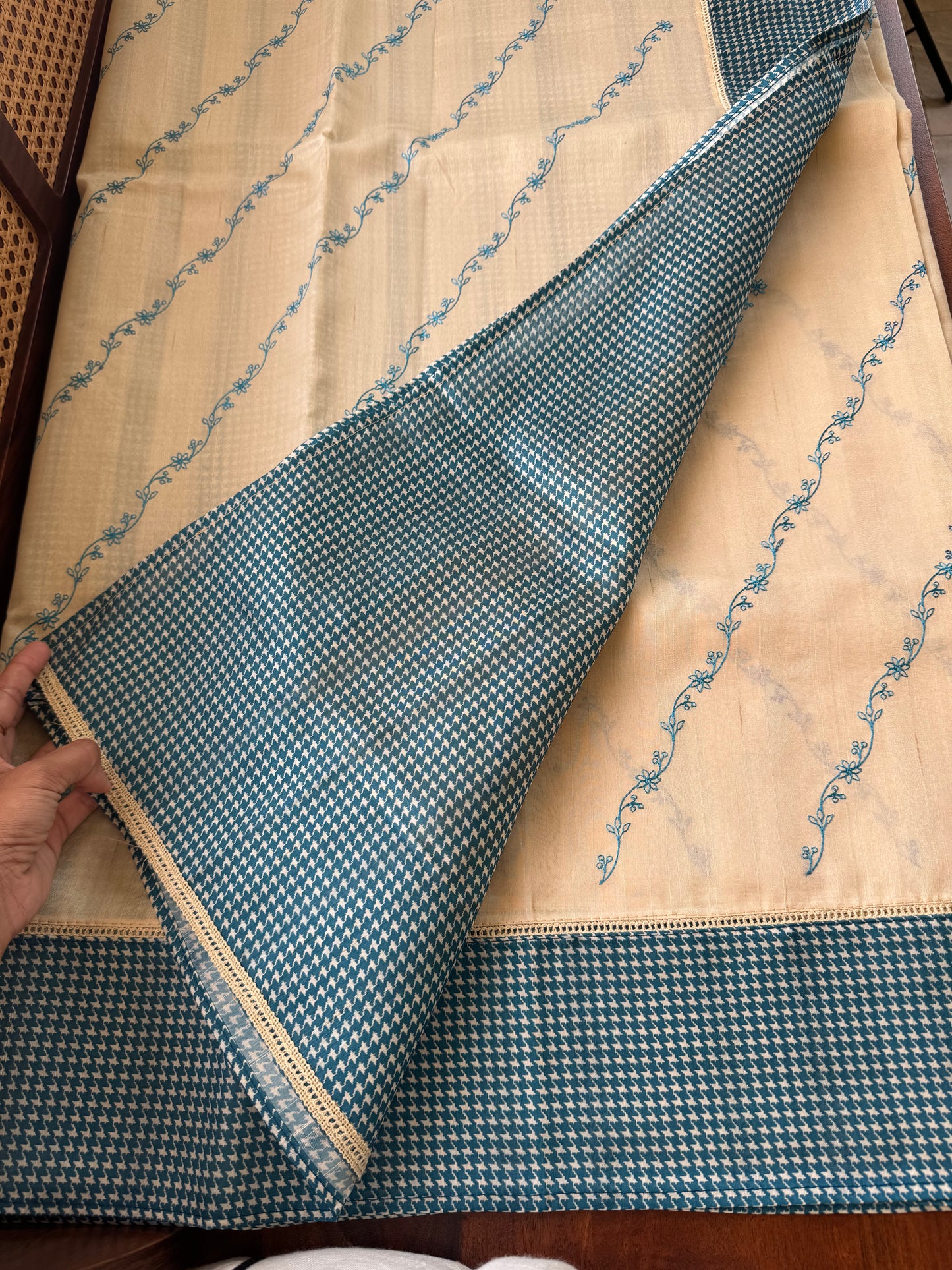 Tussar Blend - Beige & Blue