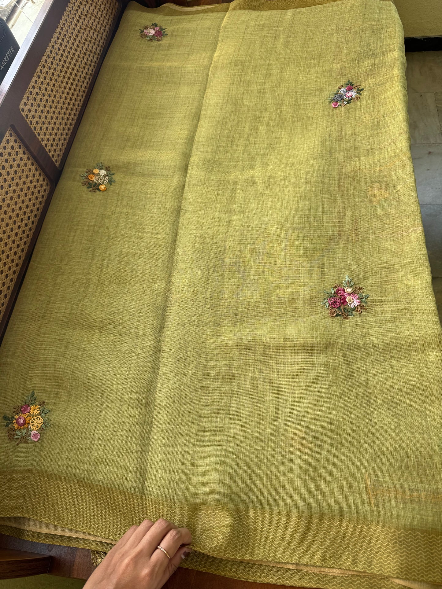 Premium Tissue Linen Sarees with heavy blouse - Green