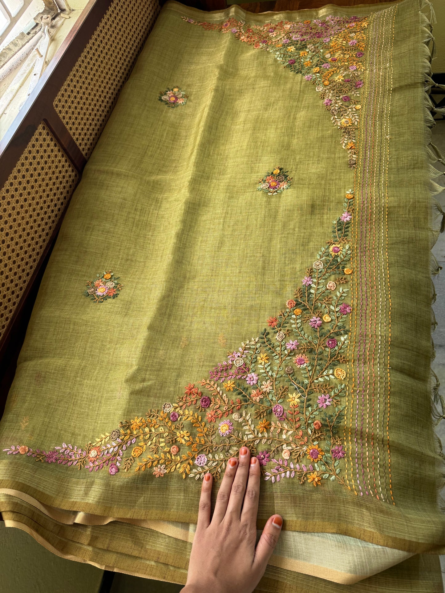 Premium Tissue Linen Sarees with heavy blouse - Green