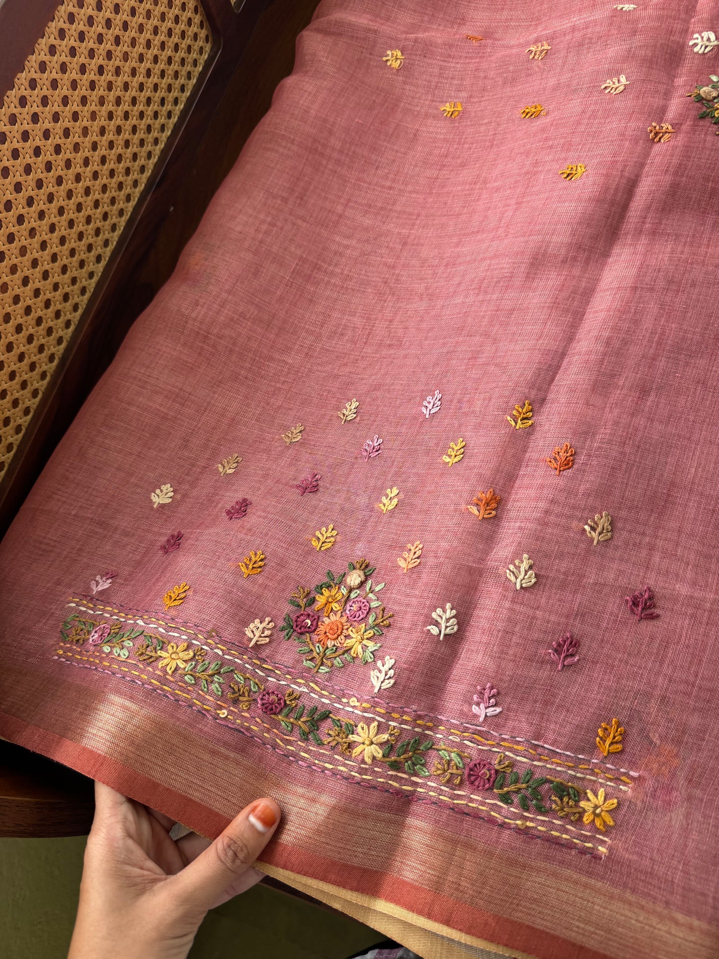Premium Tissue Linen Sarees with heavy blouse - Pink
