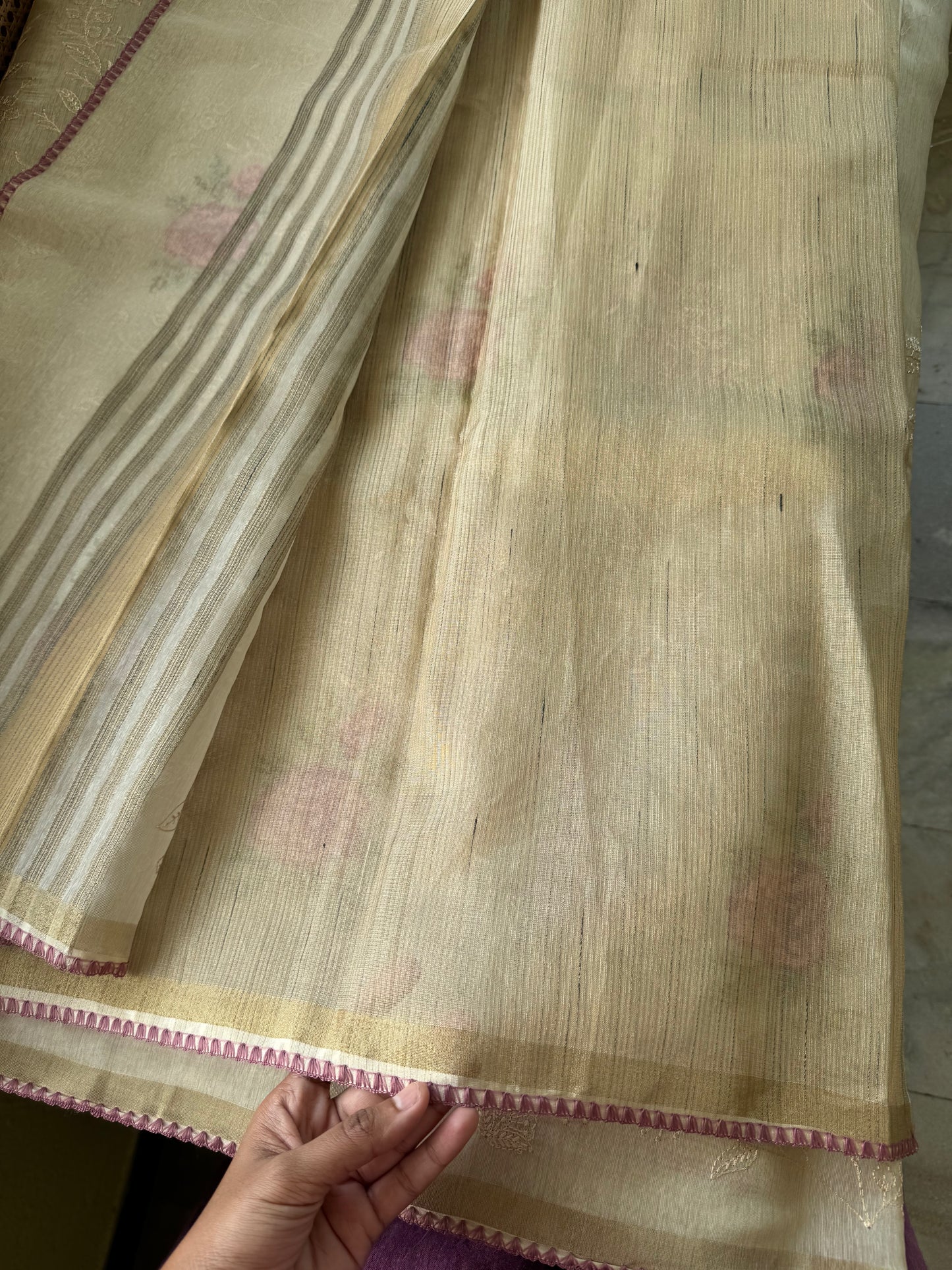 Mul Chanderi Tissue Saree with appliqué - Pink