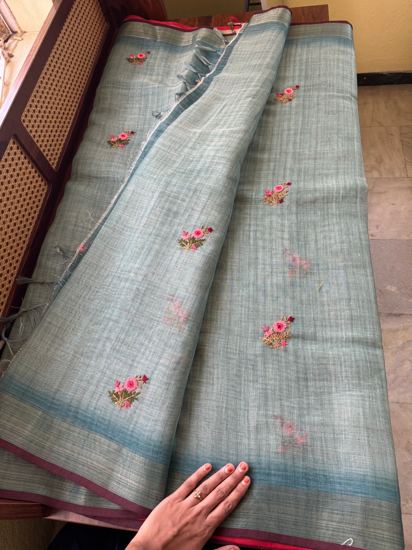 Premium Tissue Linen Sarees - Blue