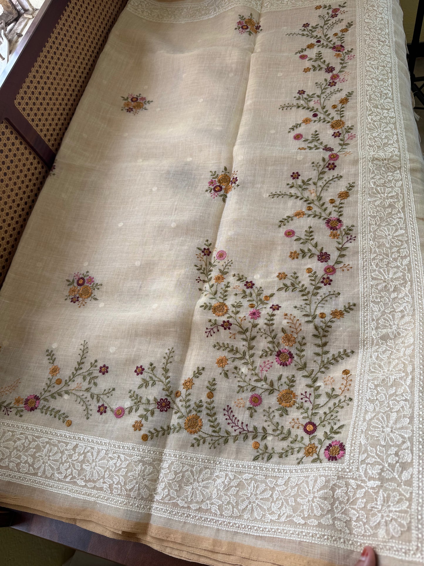 Premium Tissue Linen Sarees -Golden Cream & Pink